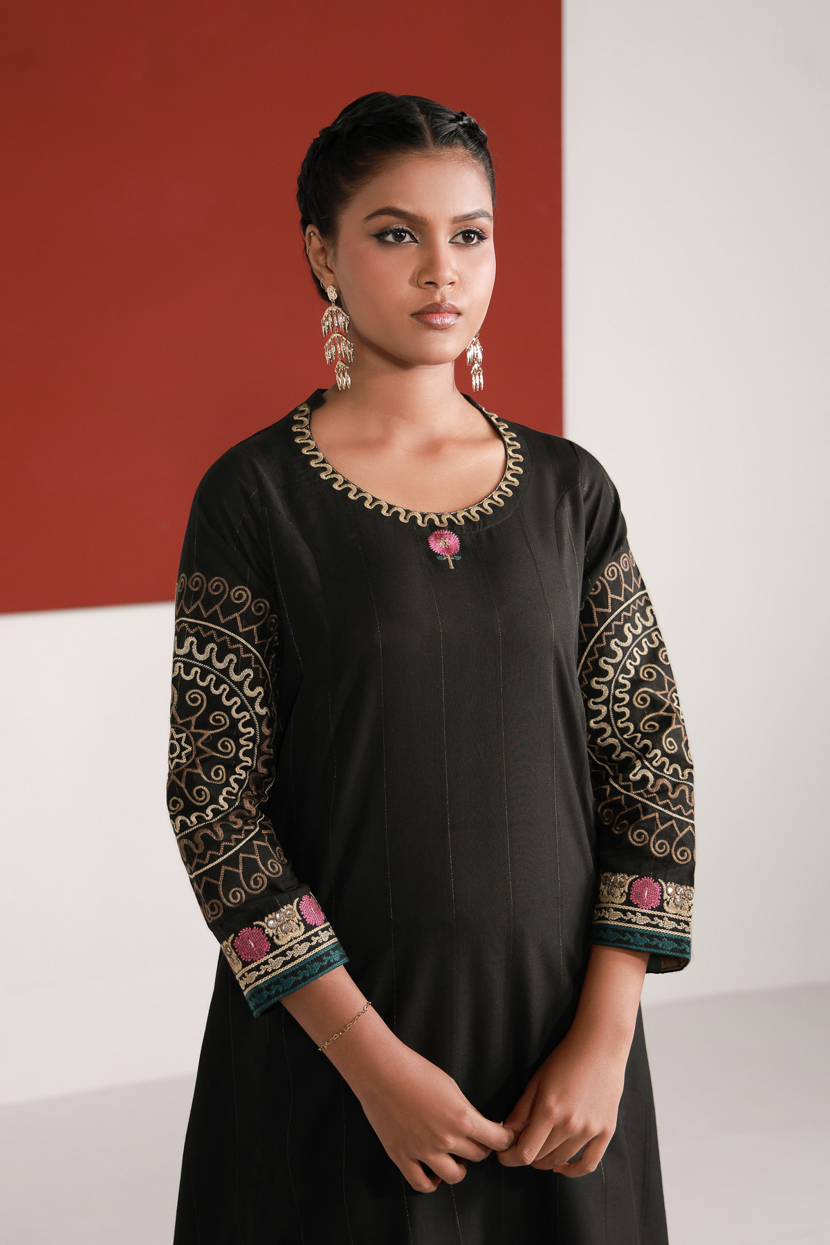 Yarn Dyed Embroidered Handwoven Kurta - 2-26-202-A-D-VG