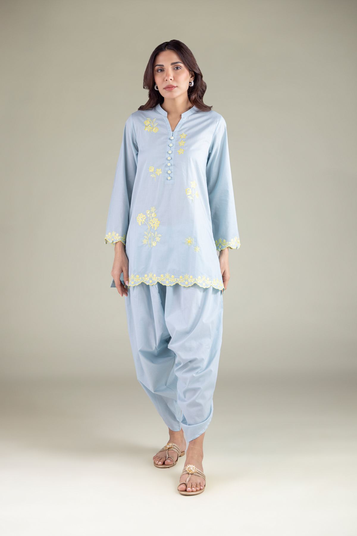 Embroidered Cambric Kurta - 25-10-12E11-07TA-VG