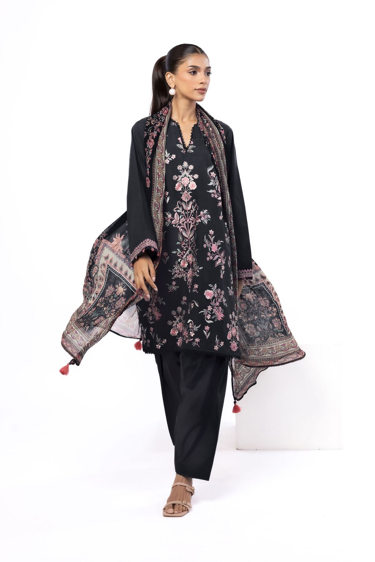 Embroidered Cambric Tailored 3 Piece - CA27AST-VG