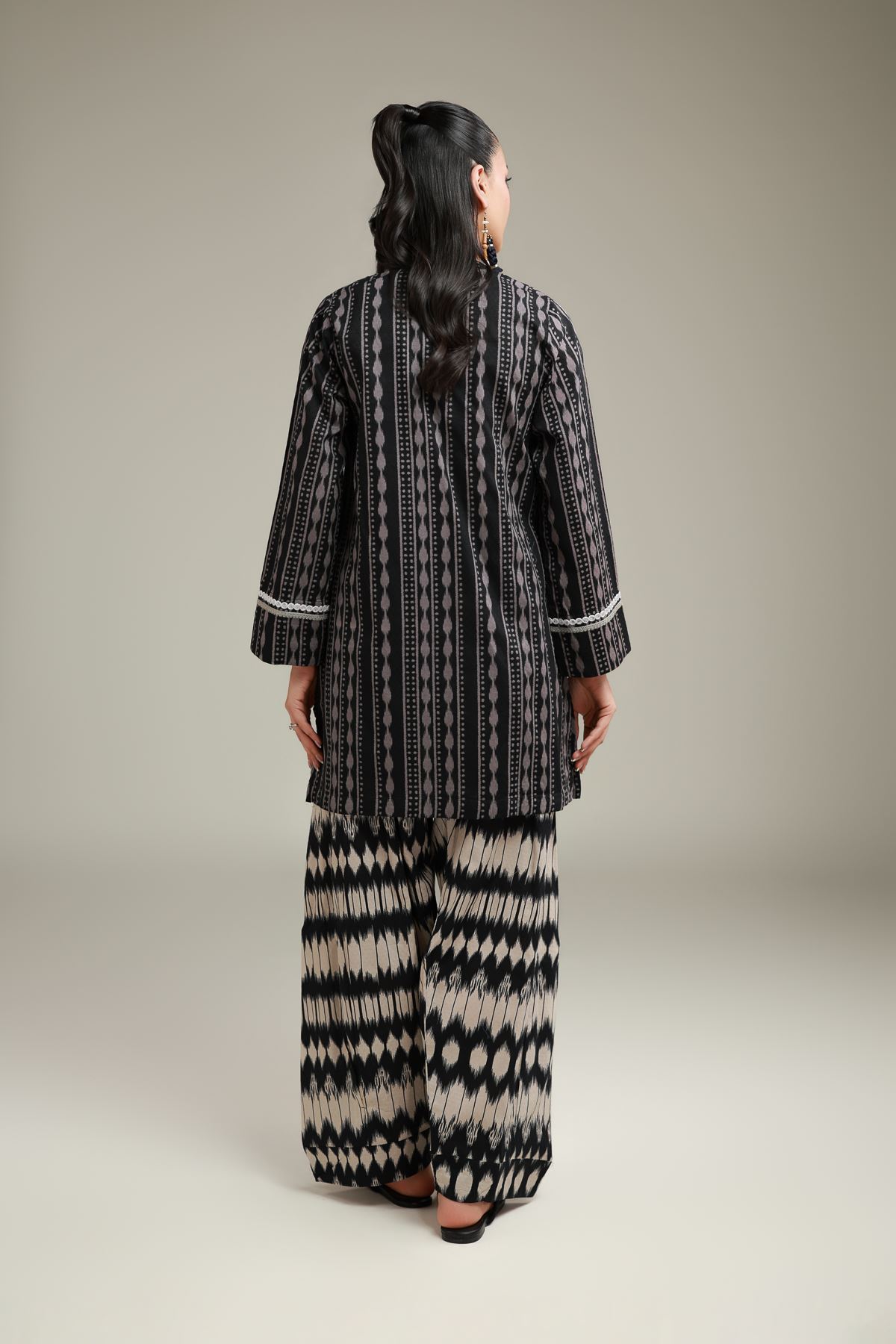 Embroidered Cotton Dobby Short Cotton Kurta - 1-26-132-A-A-VG