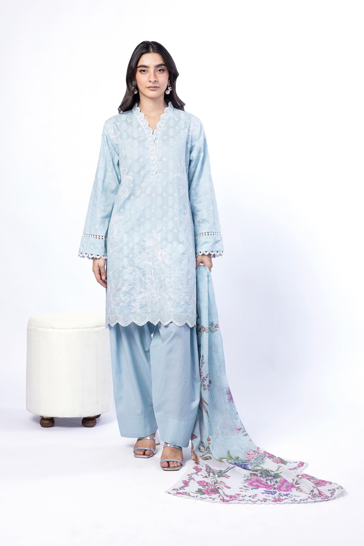 Embroidered Broshia Fabrics 3 Piece - A22-26-117FB2-VG