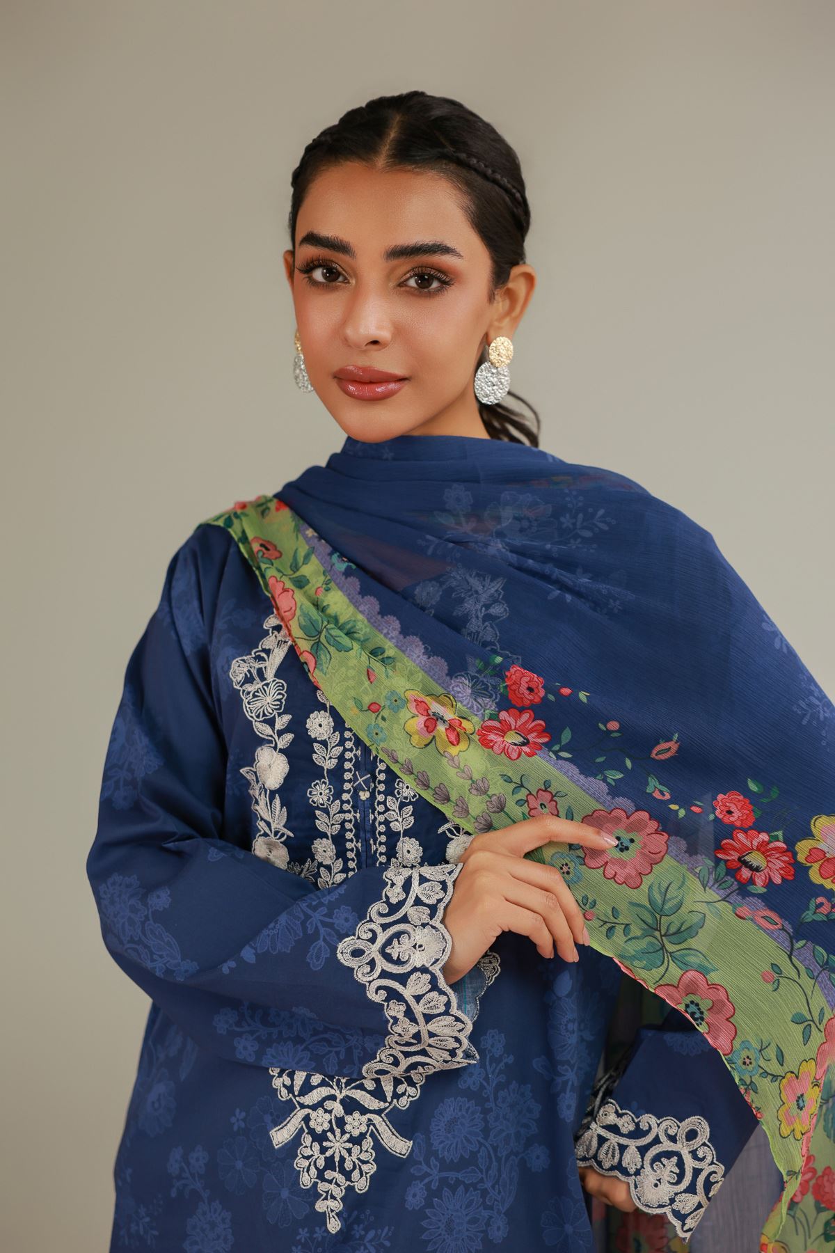Embroidered Cambric Cambric Tailored 3-Piece - T-A22-26-218FH1-VG