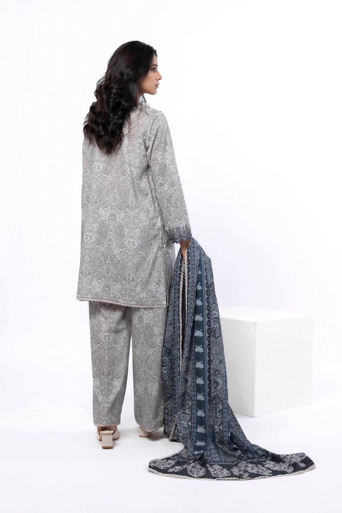 Embroidered Cotton Tailored 3 Piece - T-A22-26-101FI-VG