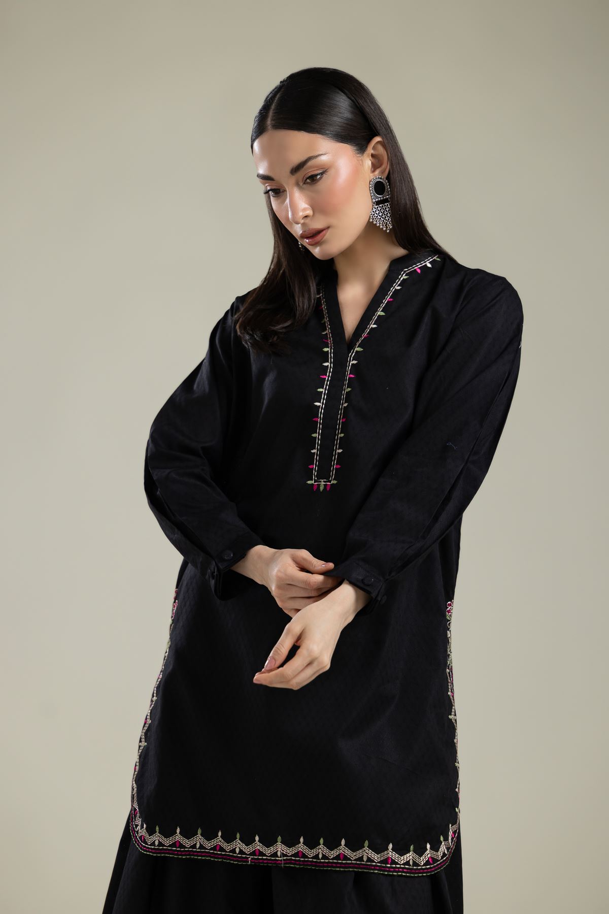 Embroidered Cotton Dobby Black Embroidered Kurta - 25-09-11E3-11TB-VG