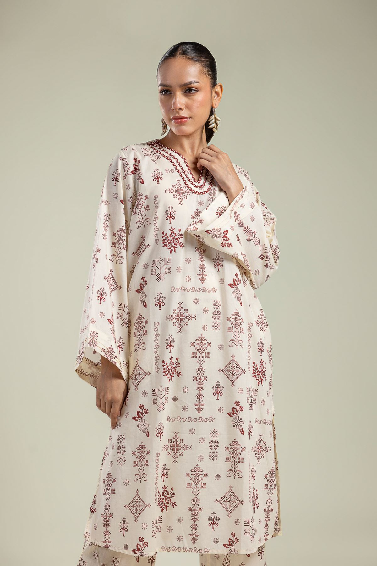 Printed Cambric Long Floral Kurta - 26-01-2E1-09TA-VG
