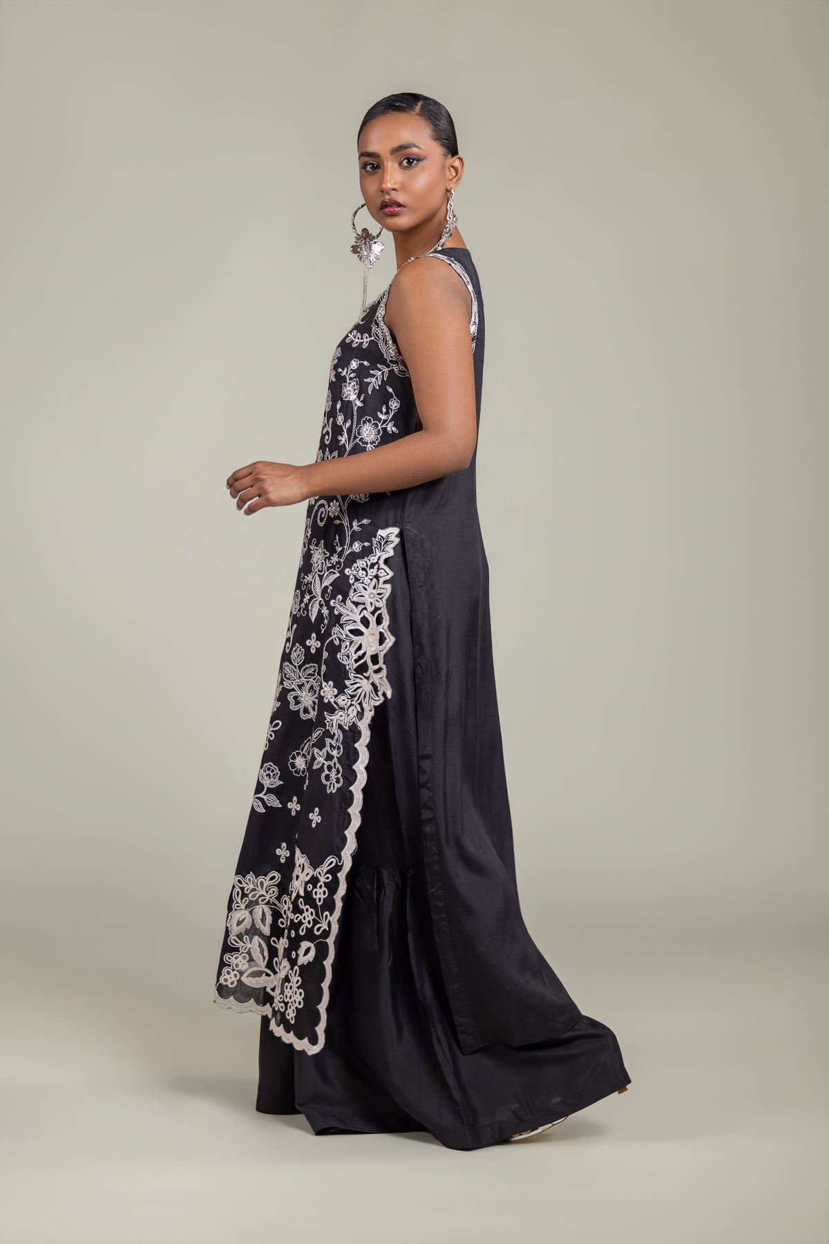 Raw Silk Black Co-ord Set - 1-26-140-A-H-VG
