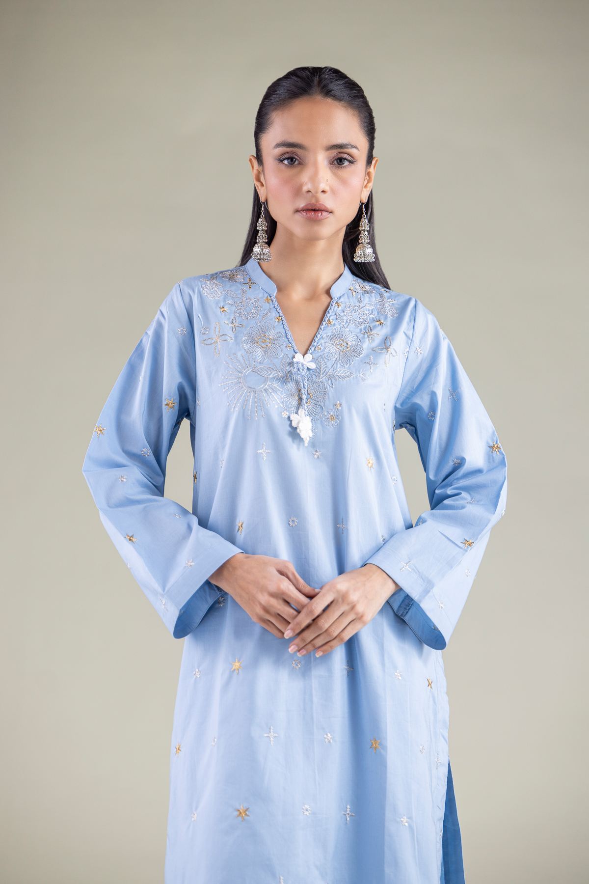Embroidered Cambric Kurta - 1-26-104-A-B-VG