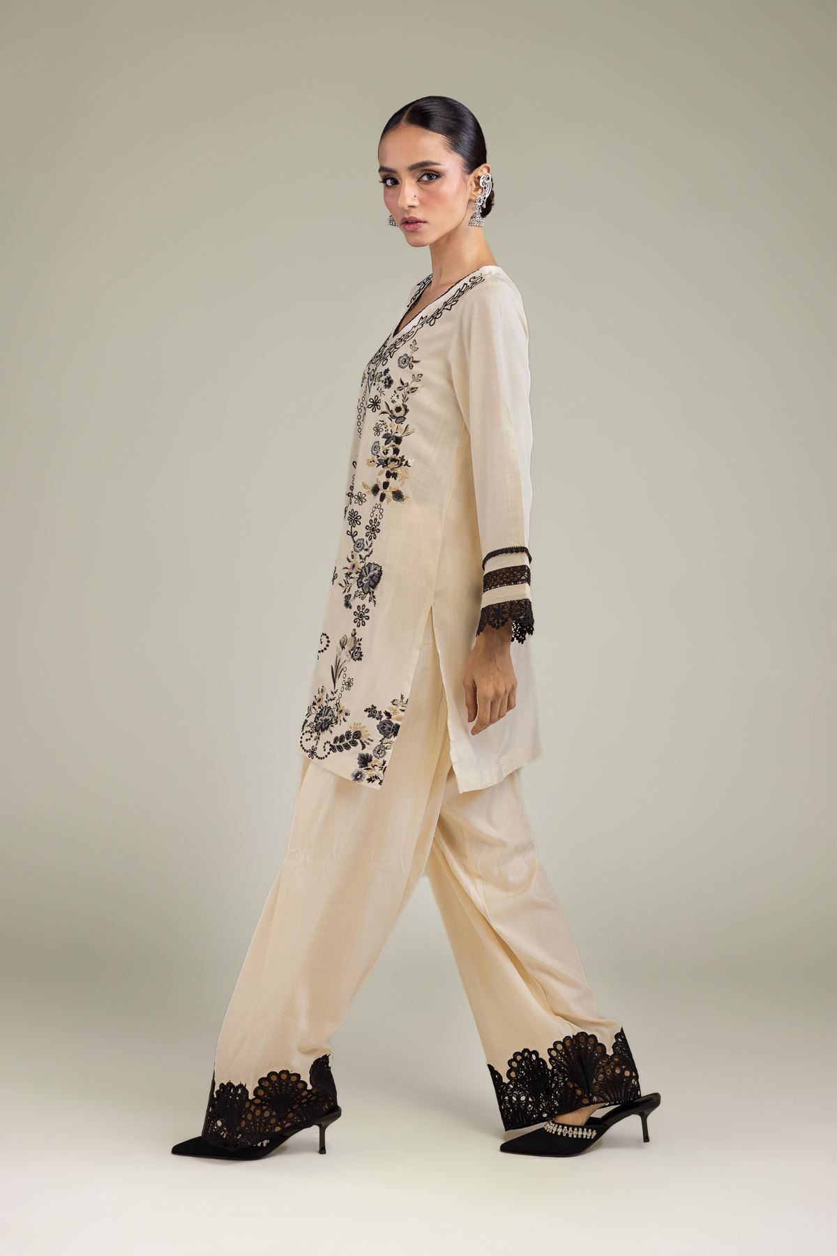 Embroidered Raw Silk Raw Silk Shalwar - 2-26-209-A-H1-VG