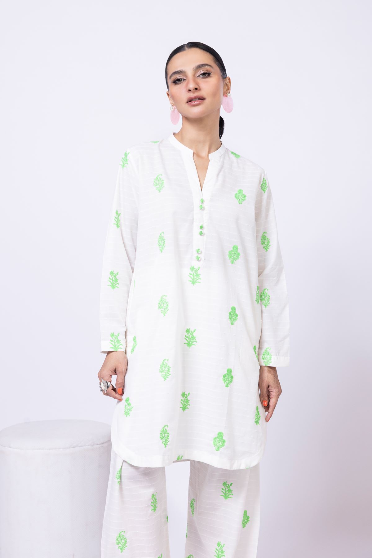 Embroidered Broshia Kurta - 25-09-10E1-09TB-VG