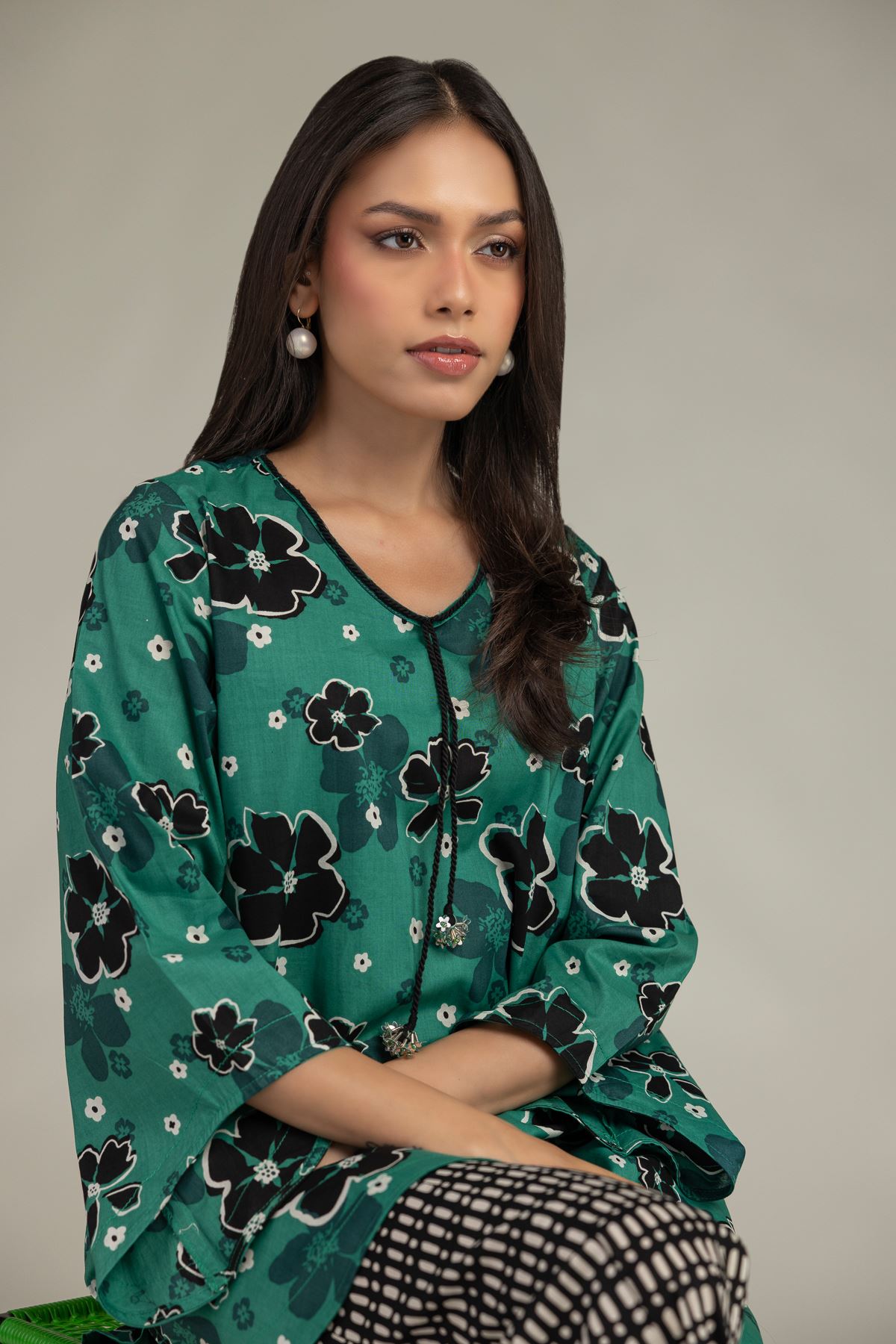 Printed Cambric Floral Green Kurta - 2-26-201-A-C-VG