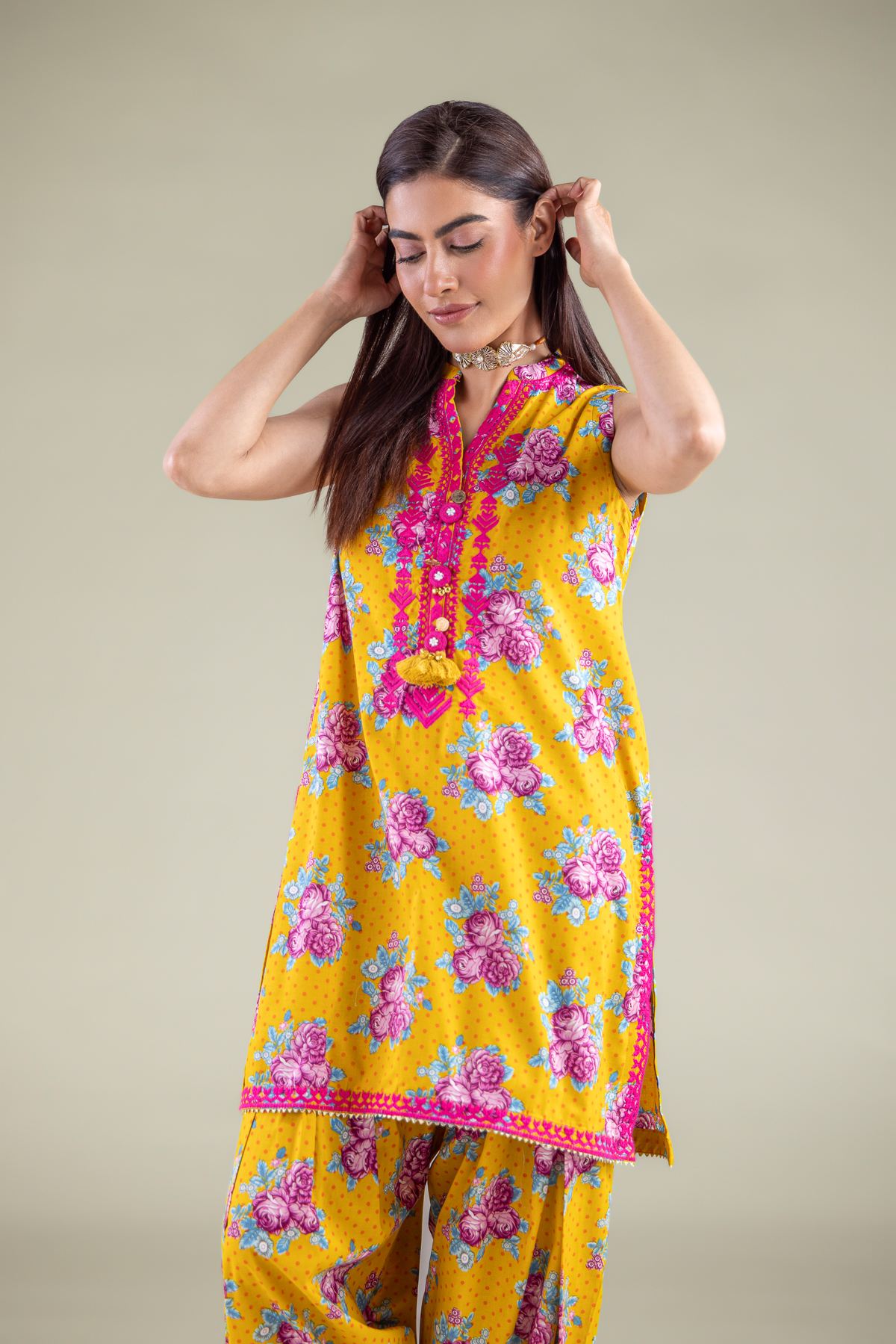 Embroidered Cambric Kurta - 2-26-101-A-D-VG