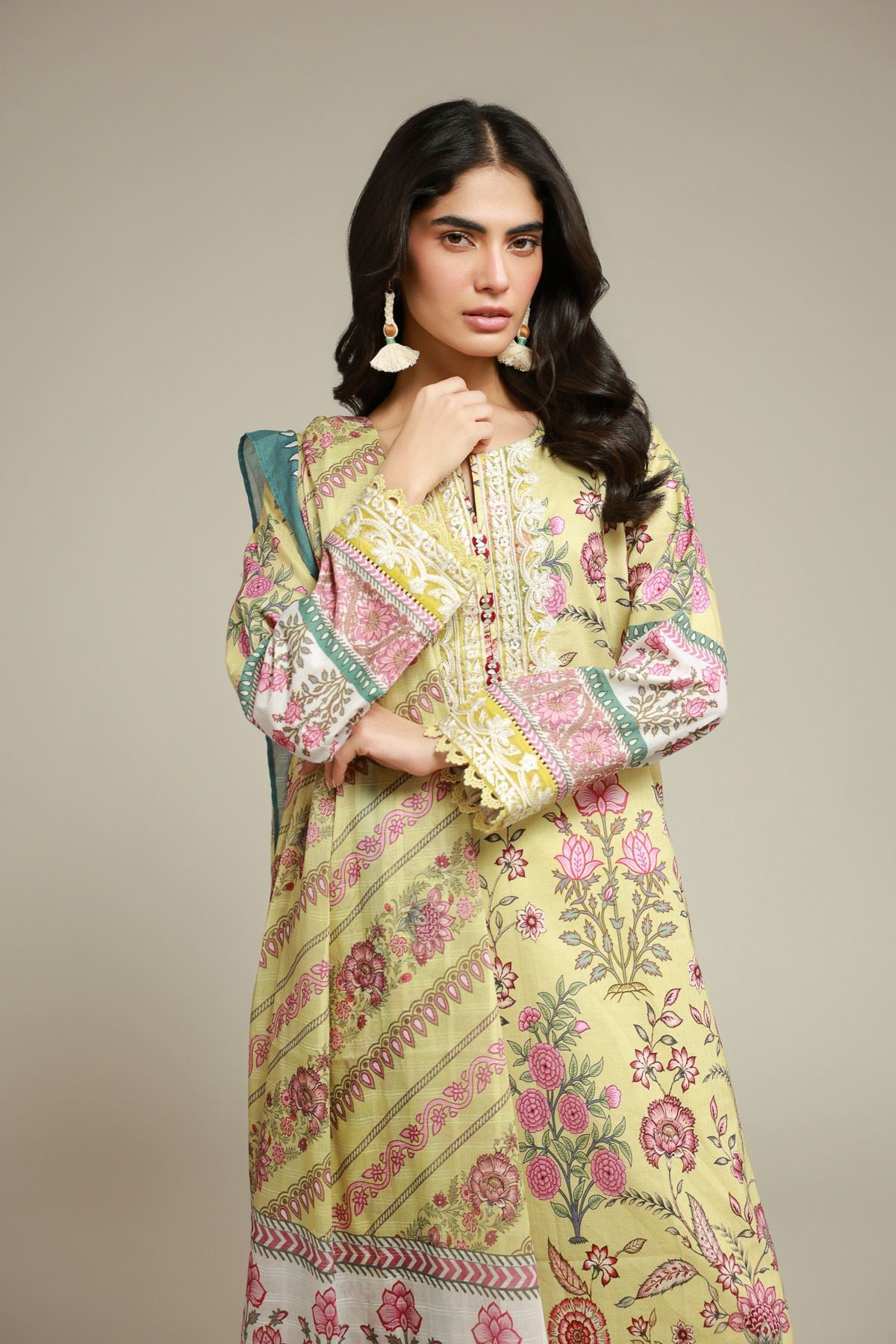 Embroidered Textured Lawn Tailored Lawn 3-Piece - T-A22-26-112FH1-VG