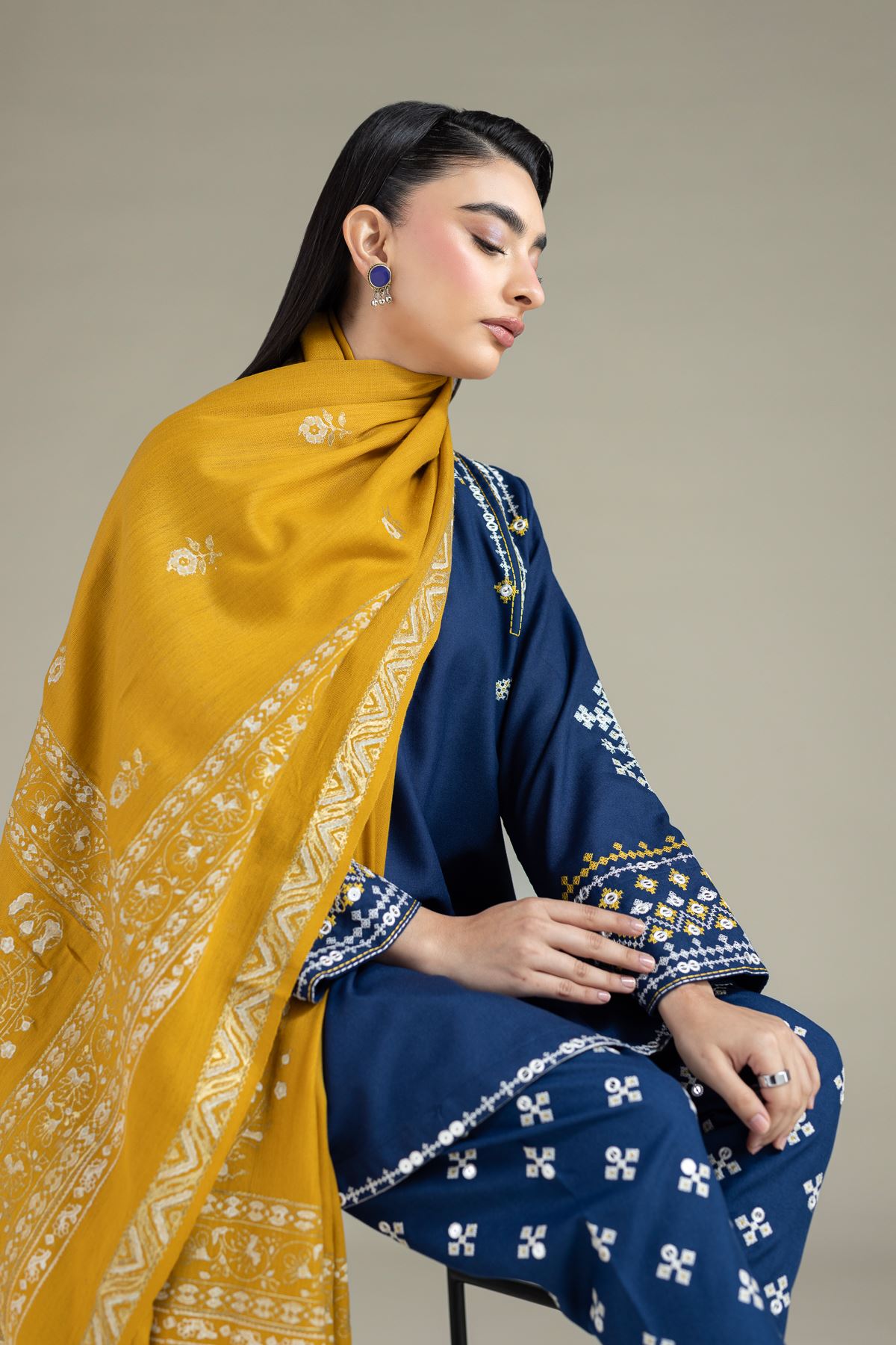 Dyed Acrylic Shawl - 25-10-12E1-04TA-VG