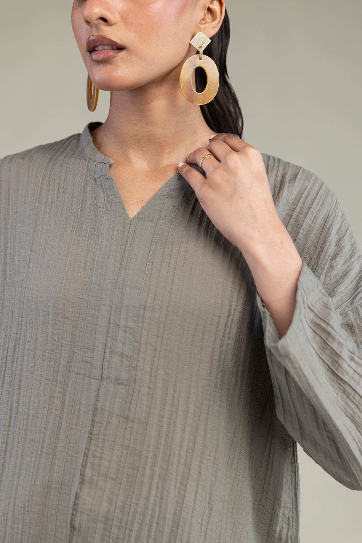 Dyed Blended Crinkle Crinkle V-Neck Blouse - 14-26-304-A-D1-VG