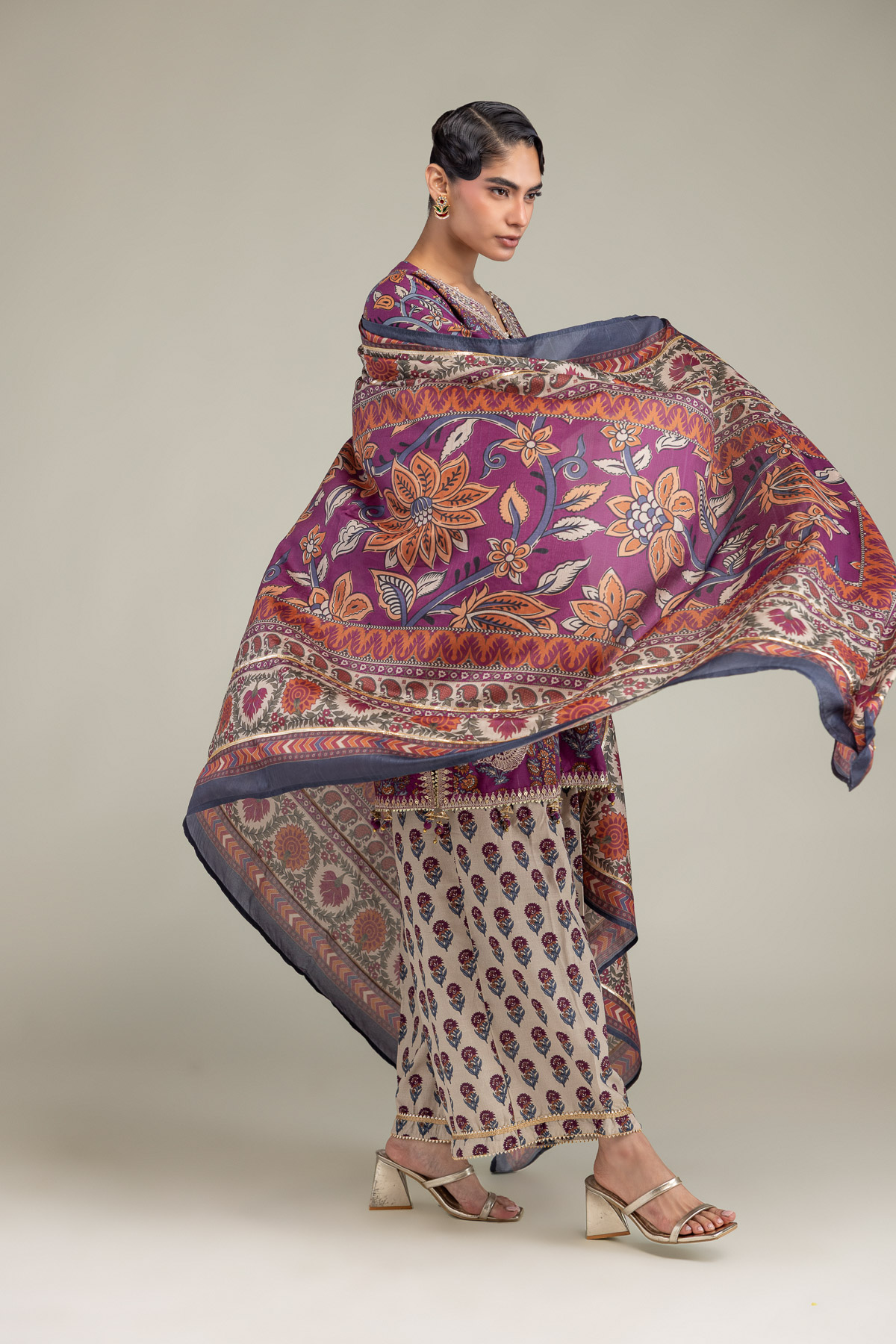 Embroidered Polyester Silk Silk Paisley Dupatta - A22-26-214FH1-VG