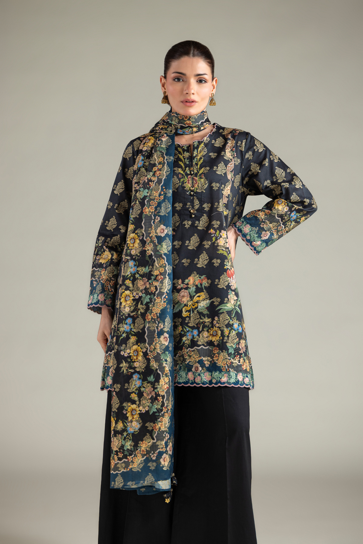 Embroidered Jacquard Fabrics 3 Piece - A22-26-214FH1-VG