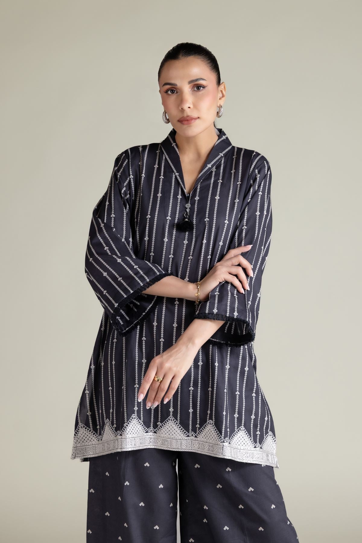 Embroidered Lawn Lawn 2-Piece Tailored - 25-10-12E6-04TB-VG
