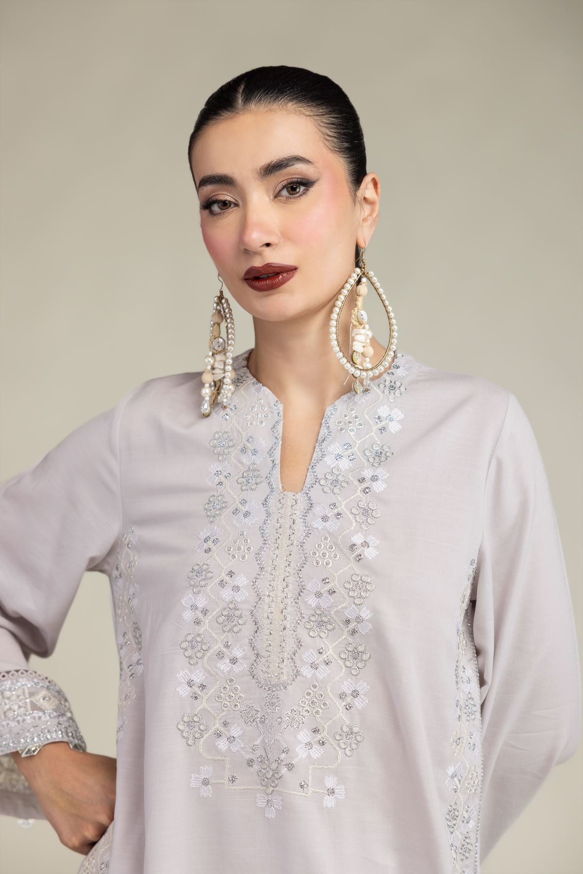 Embroidered Raw Silk Silk Threadwork Kurta - 1-26-231-A-C1-VG