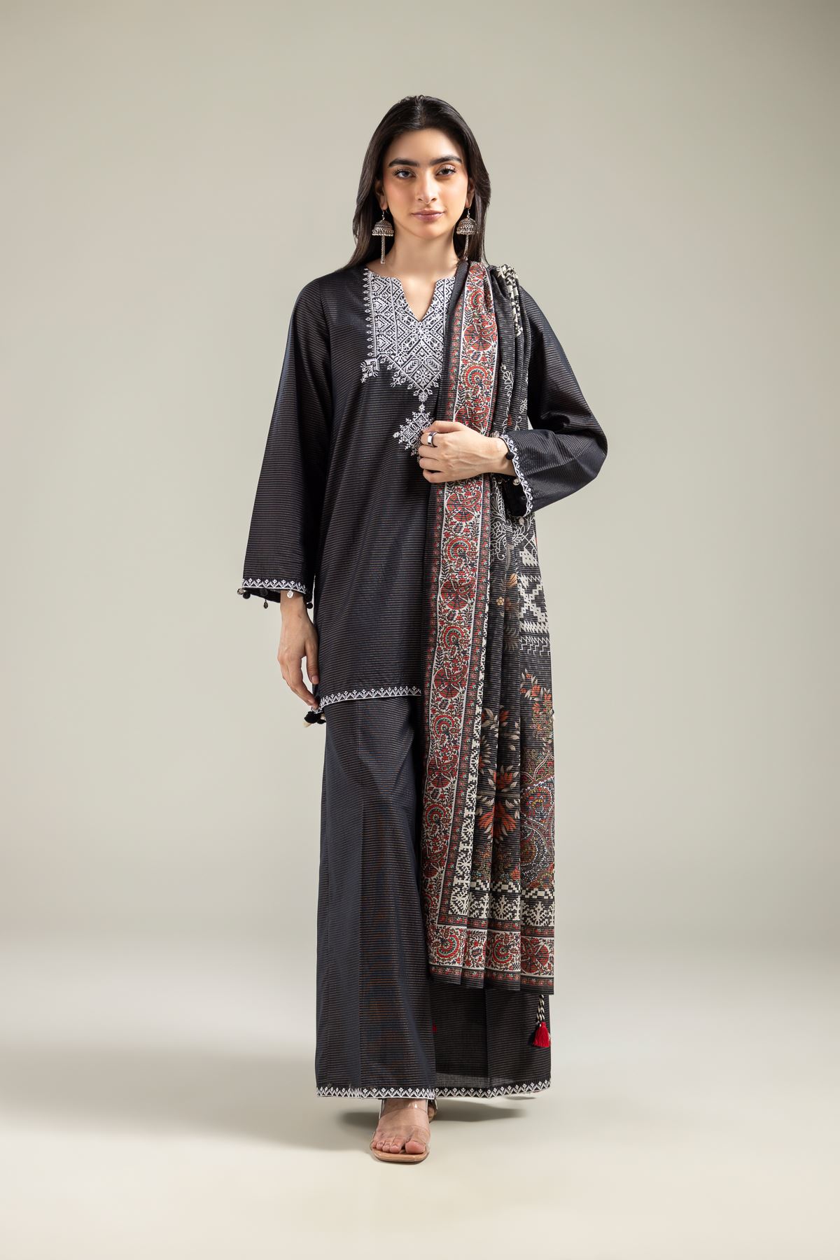 Embroidered Mesuri Black Mesuri Pants - 2-26-107-A-B-VG