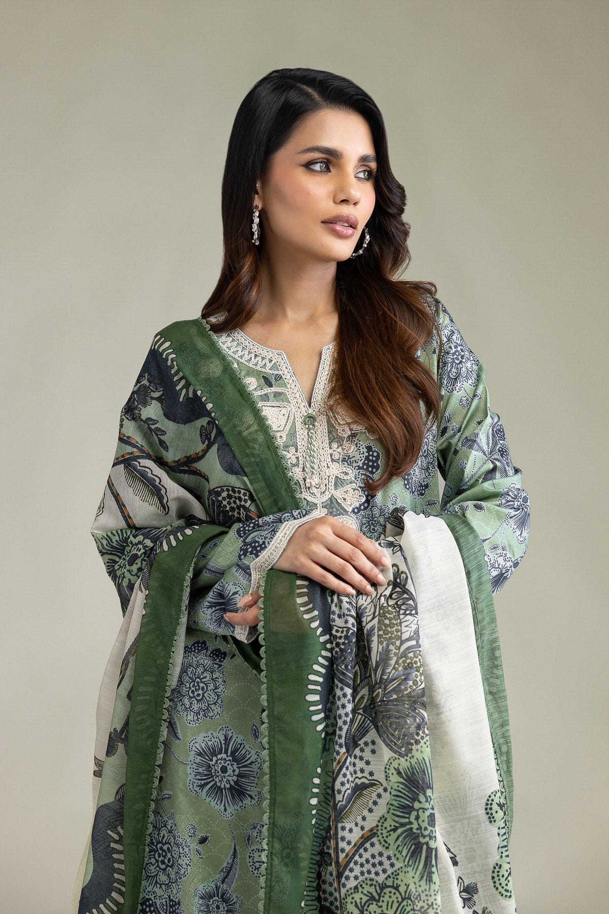 Embroidered Lawn Fabrics 3 Piece - 1-26-102-A-F-VG