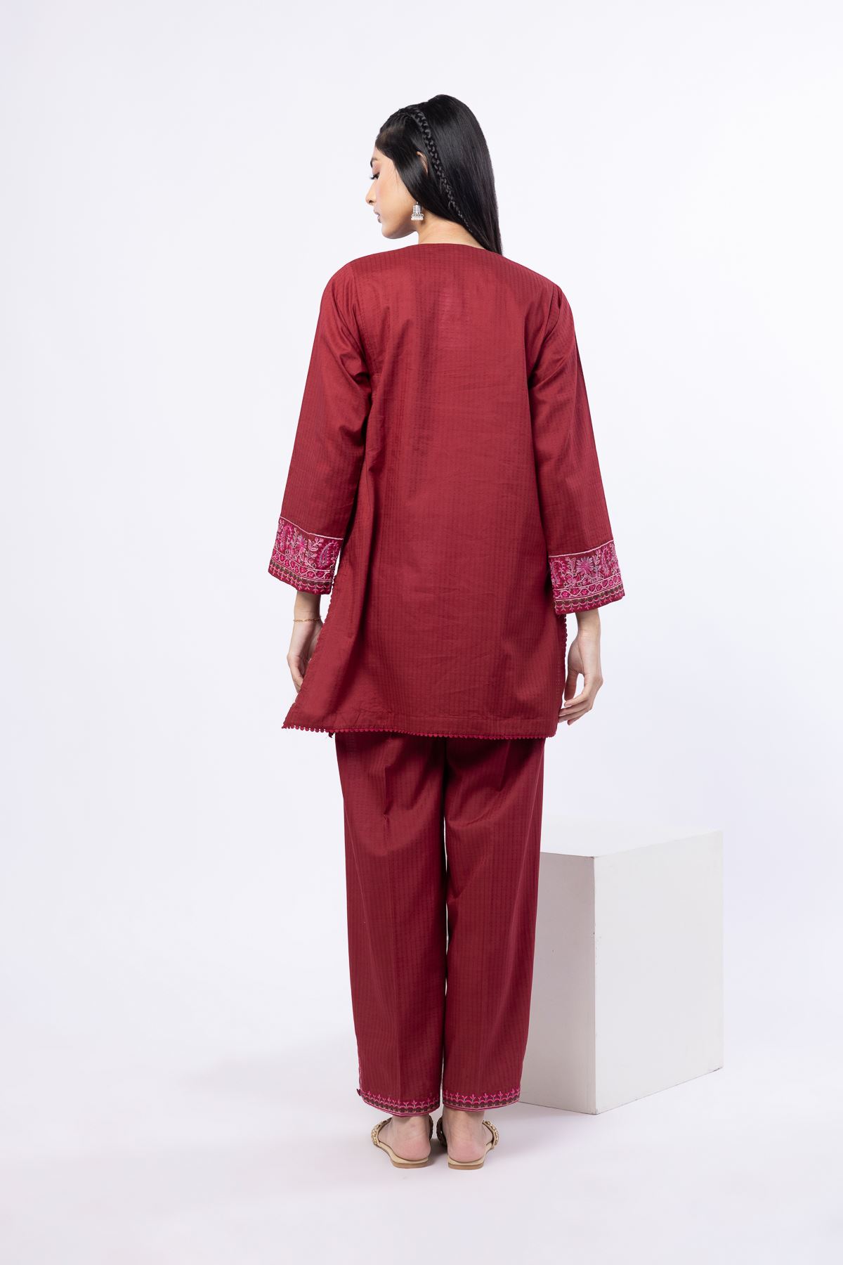 Embroidered Cotton Dobby Kurta - 25-09-11E2-06TA-VG