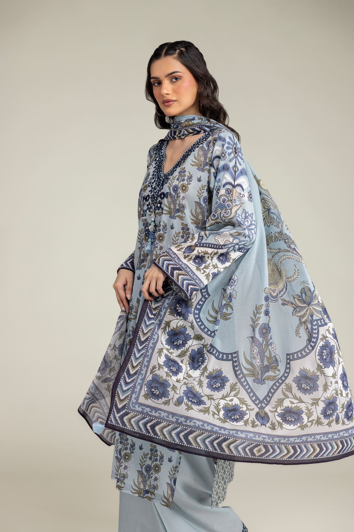Embroidered Lawn Lawn Tailored 3-Piece - B1-2-26-106-A-C-VG
