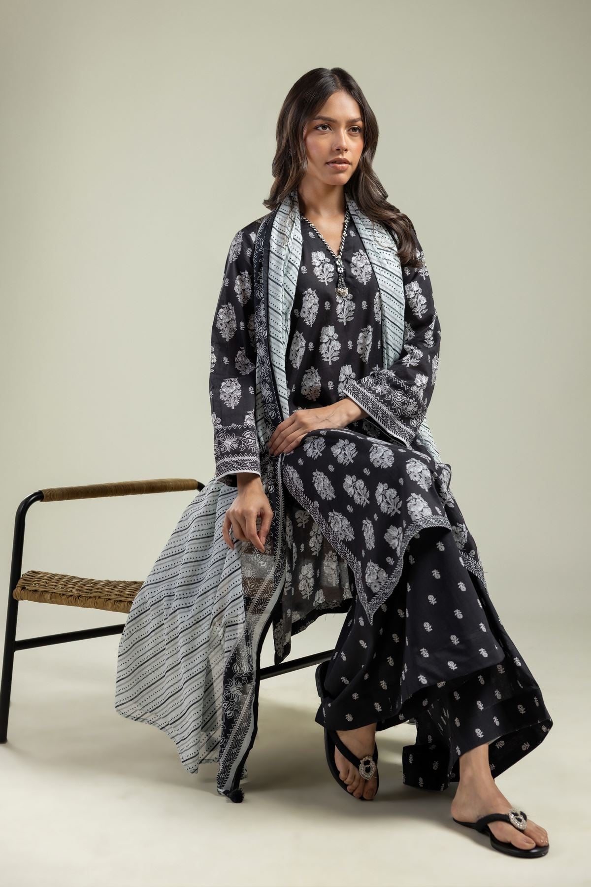 Printed Cambric Black Longline Kurta - 26-01-1E5-08TB-VG