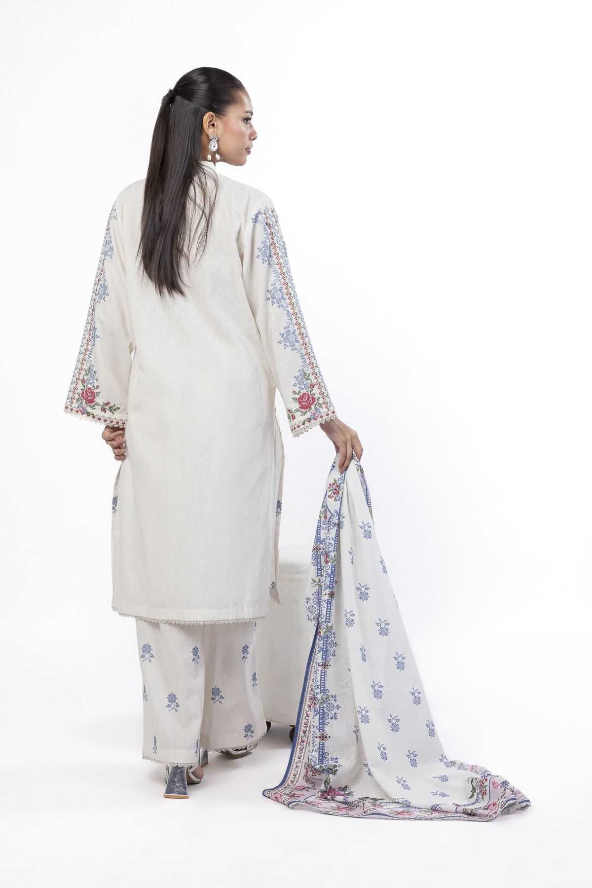 Embroidered Karandi Tailored 3 Piece - LKW28AST-VG