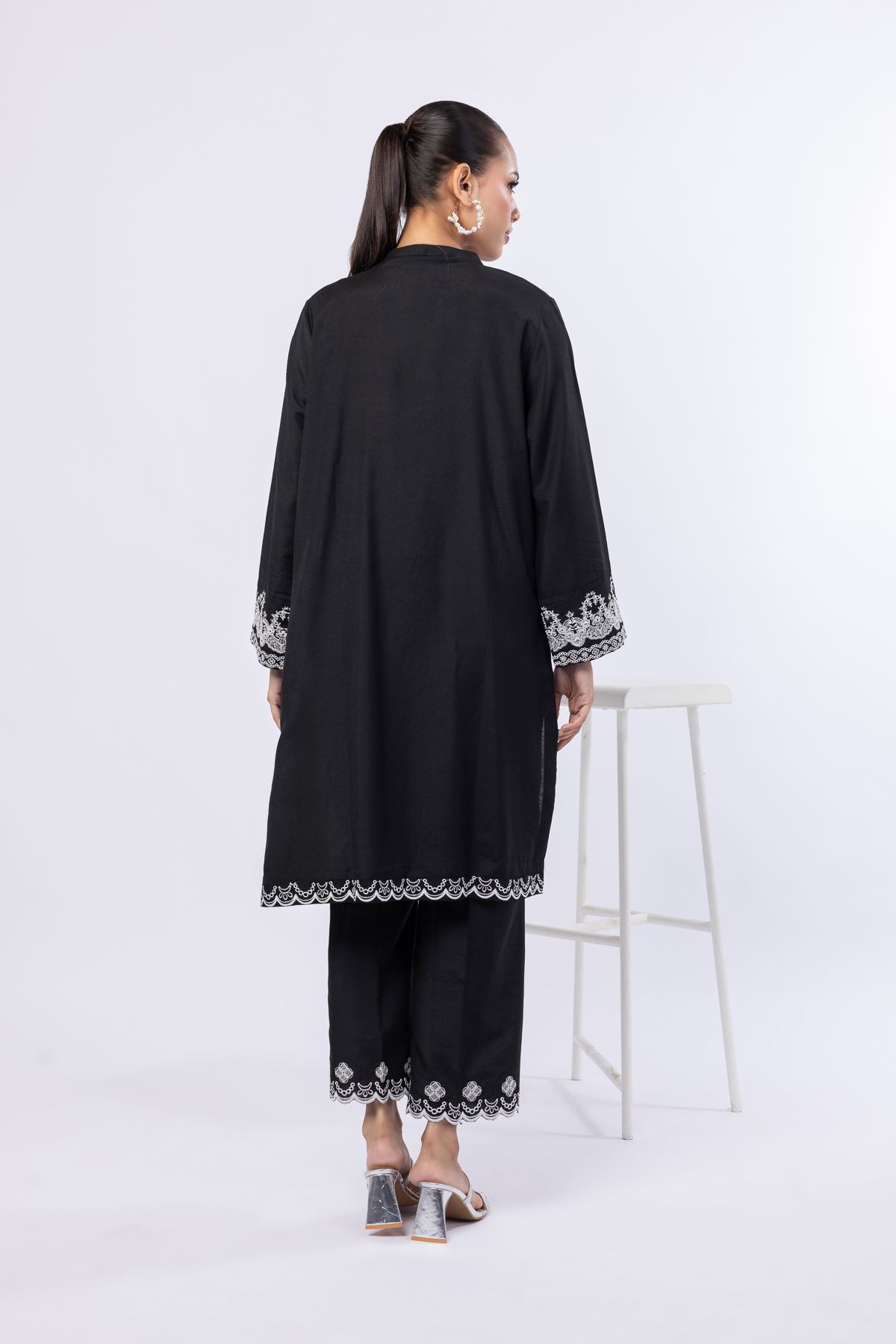 Embroidered Raw Silk Kurta - 25-09-10E5-08TB-VG