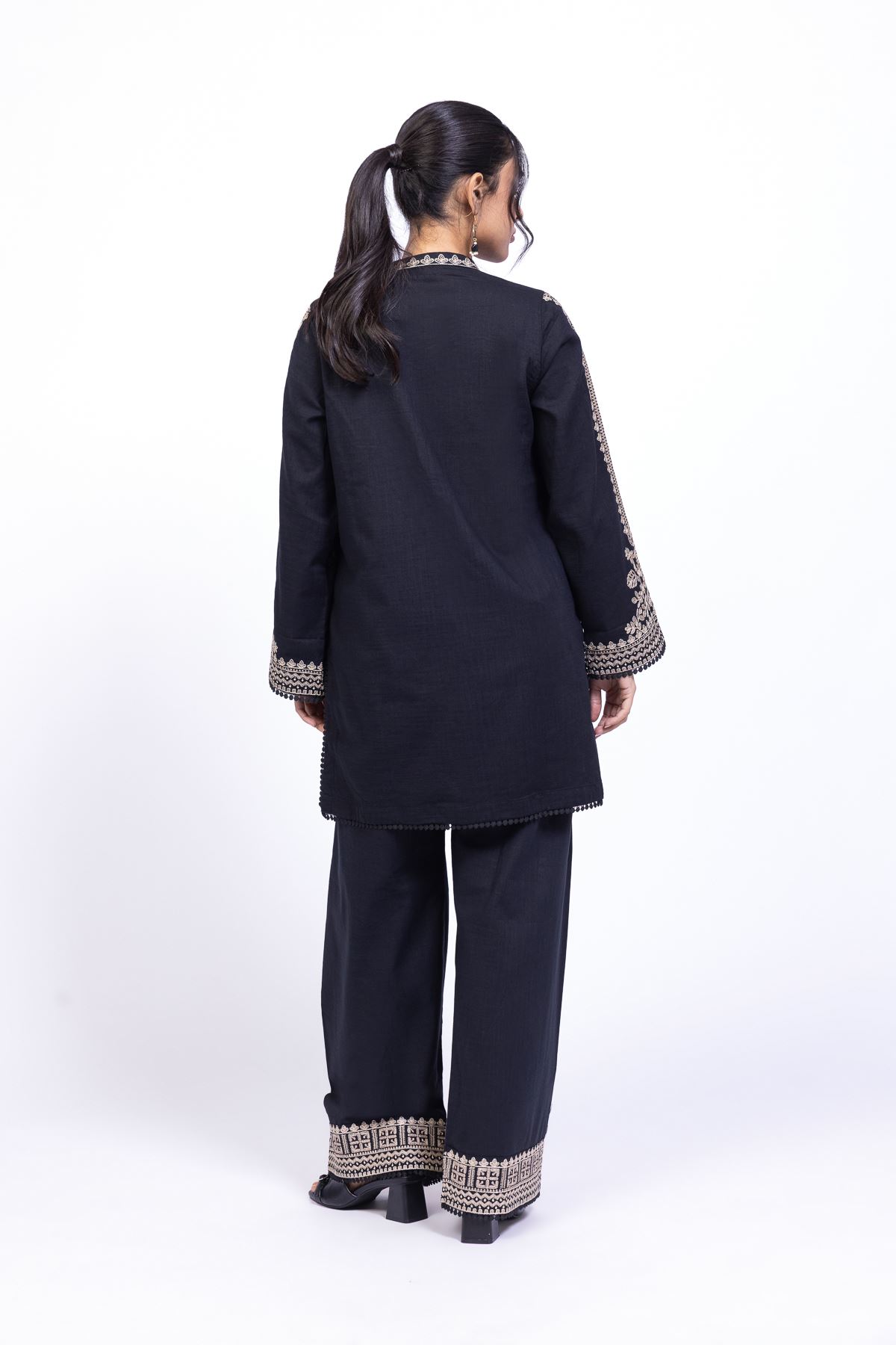 Embroidered Heavy Textured Cotton Kurta - OTD4-EX22-10TA-VG