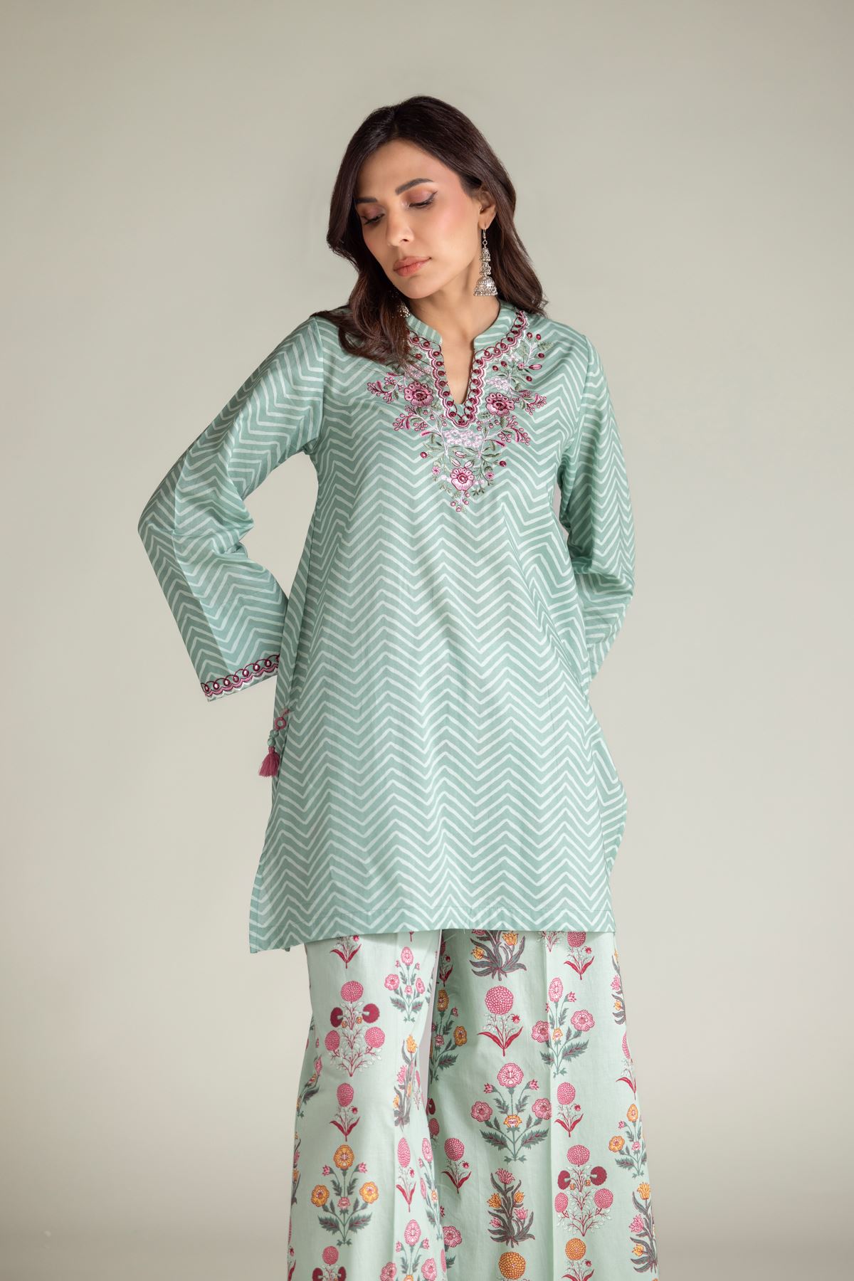 Embroidered Cambric Mint Cambric Kurta - 25-09-11E3-11TB-VG