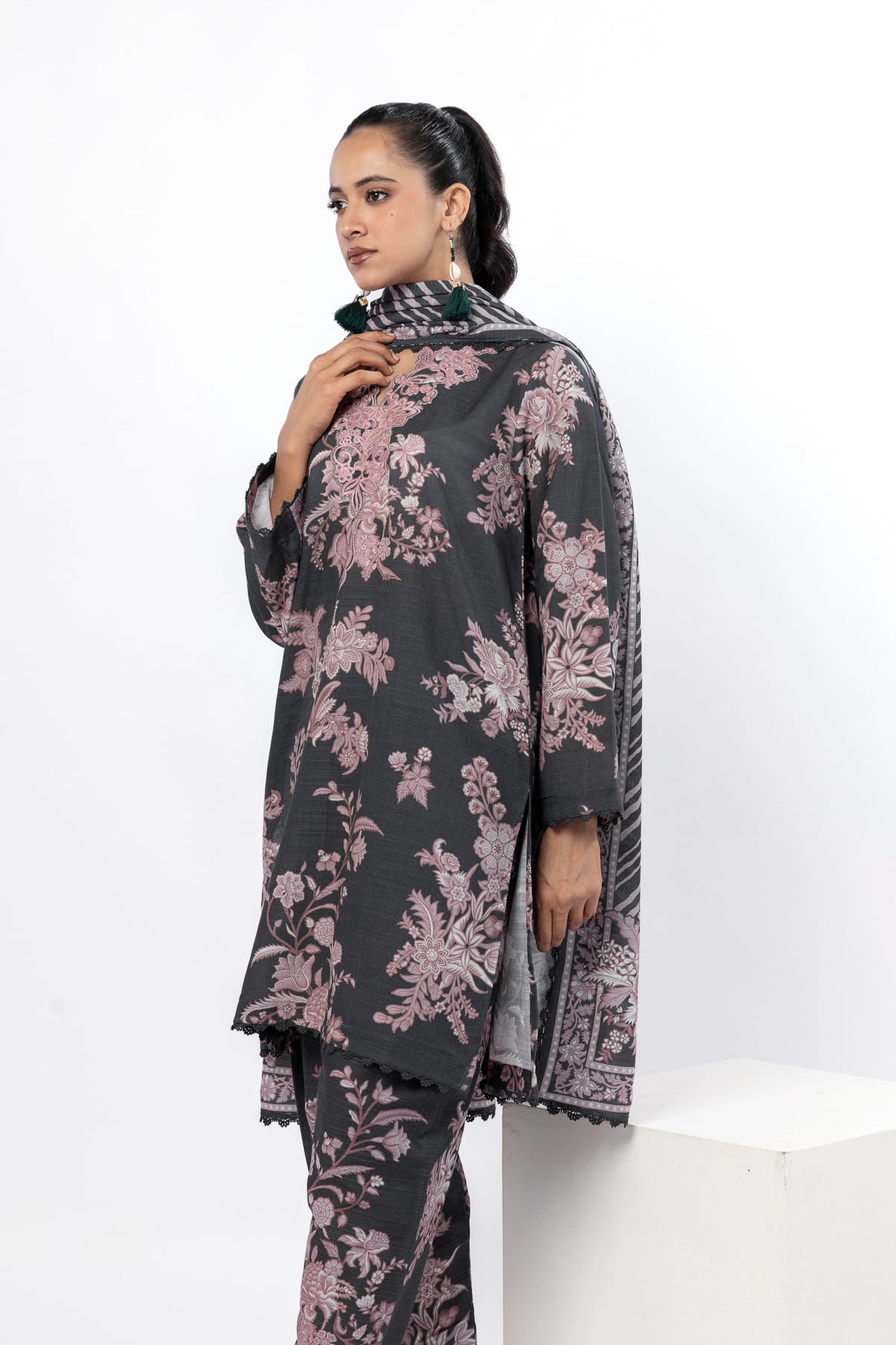 Embroidered Light Khaddar Tailored 3 Piece - LKW39AST-VG
