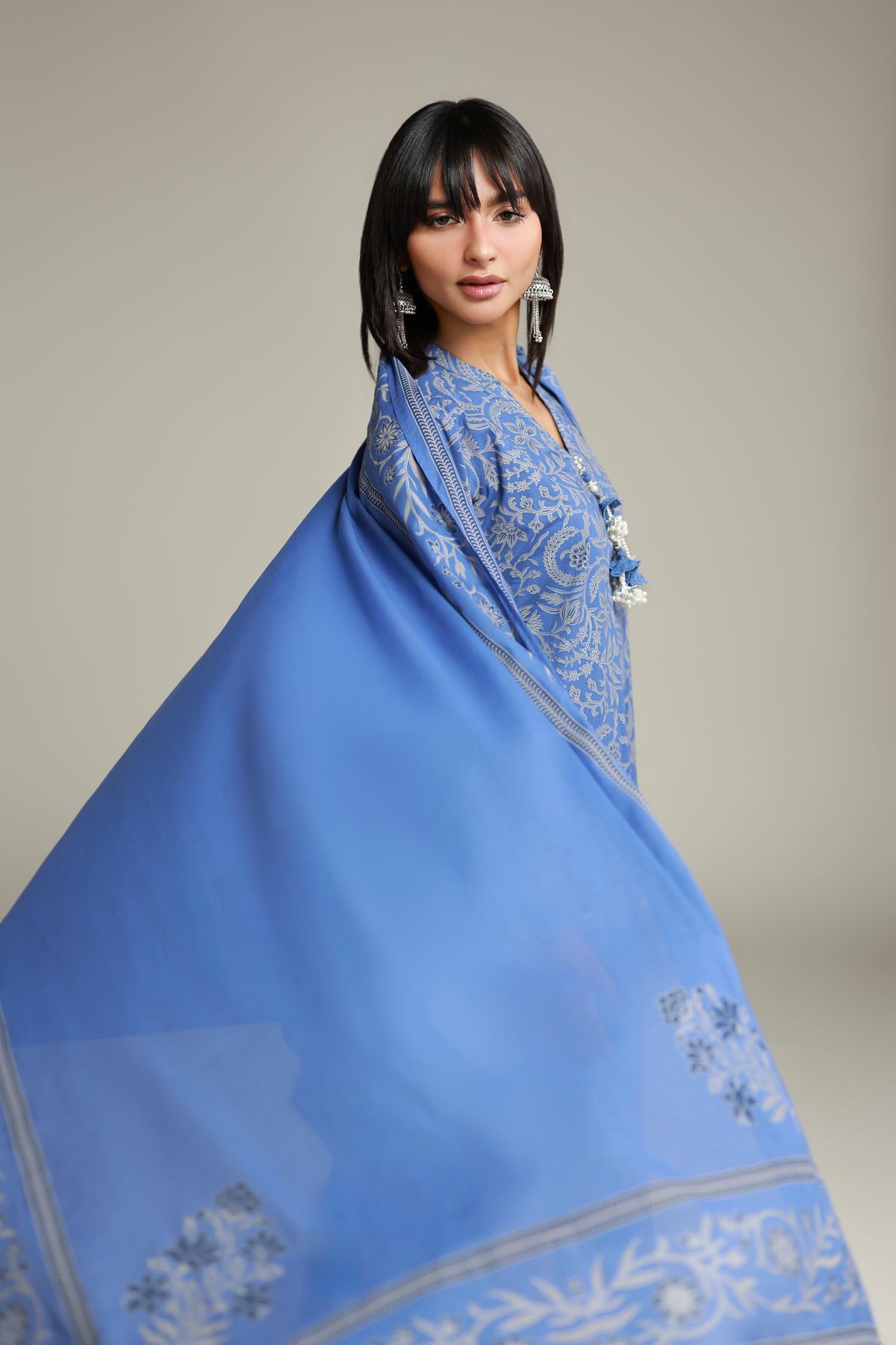 Printed Lawn Floral Blue Dupatta - 26-02-1E13-03TA-VG