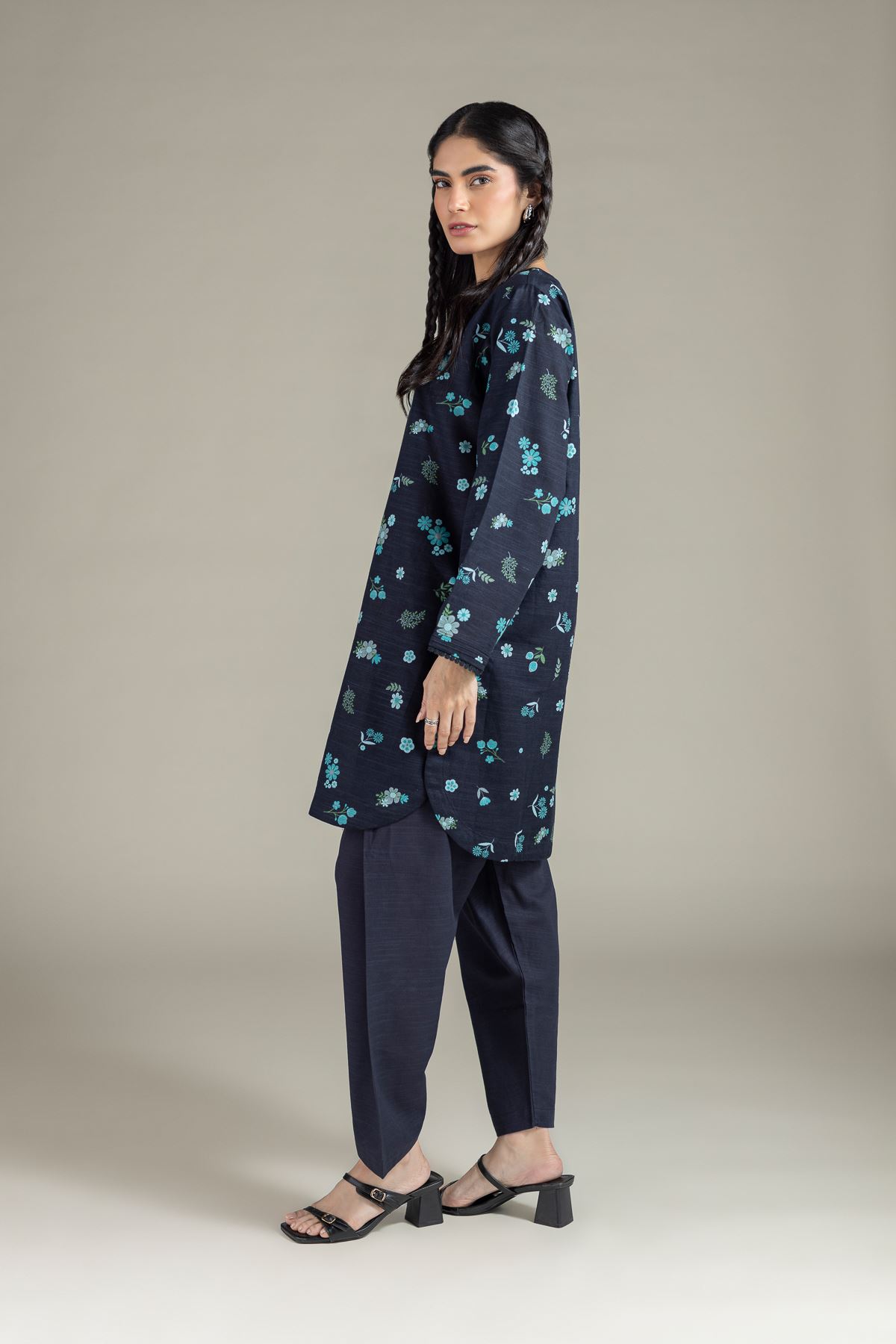 Embroidered Khaddar Pants - 25-10-12E7-02TB-VG
