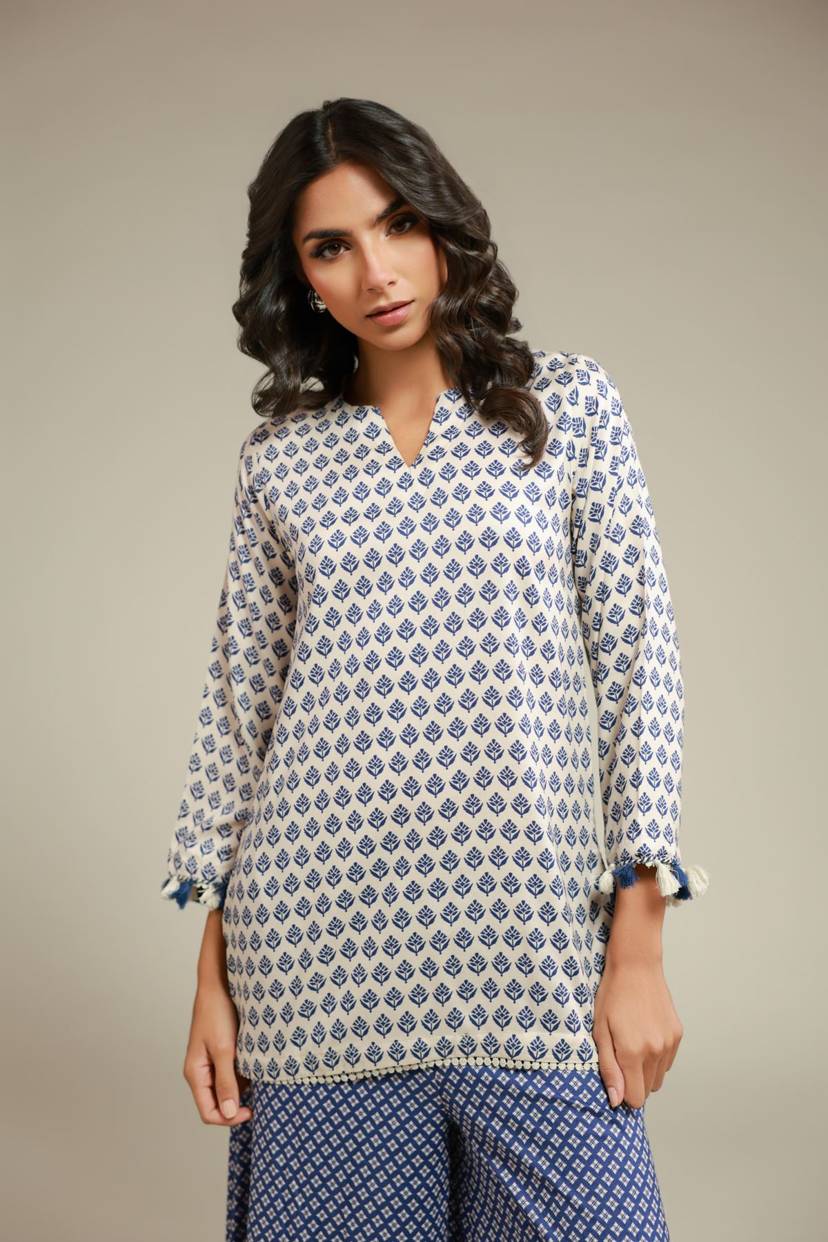Embroidered Viscose Kurta - 1-26-101-A-A-VG