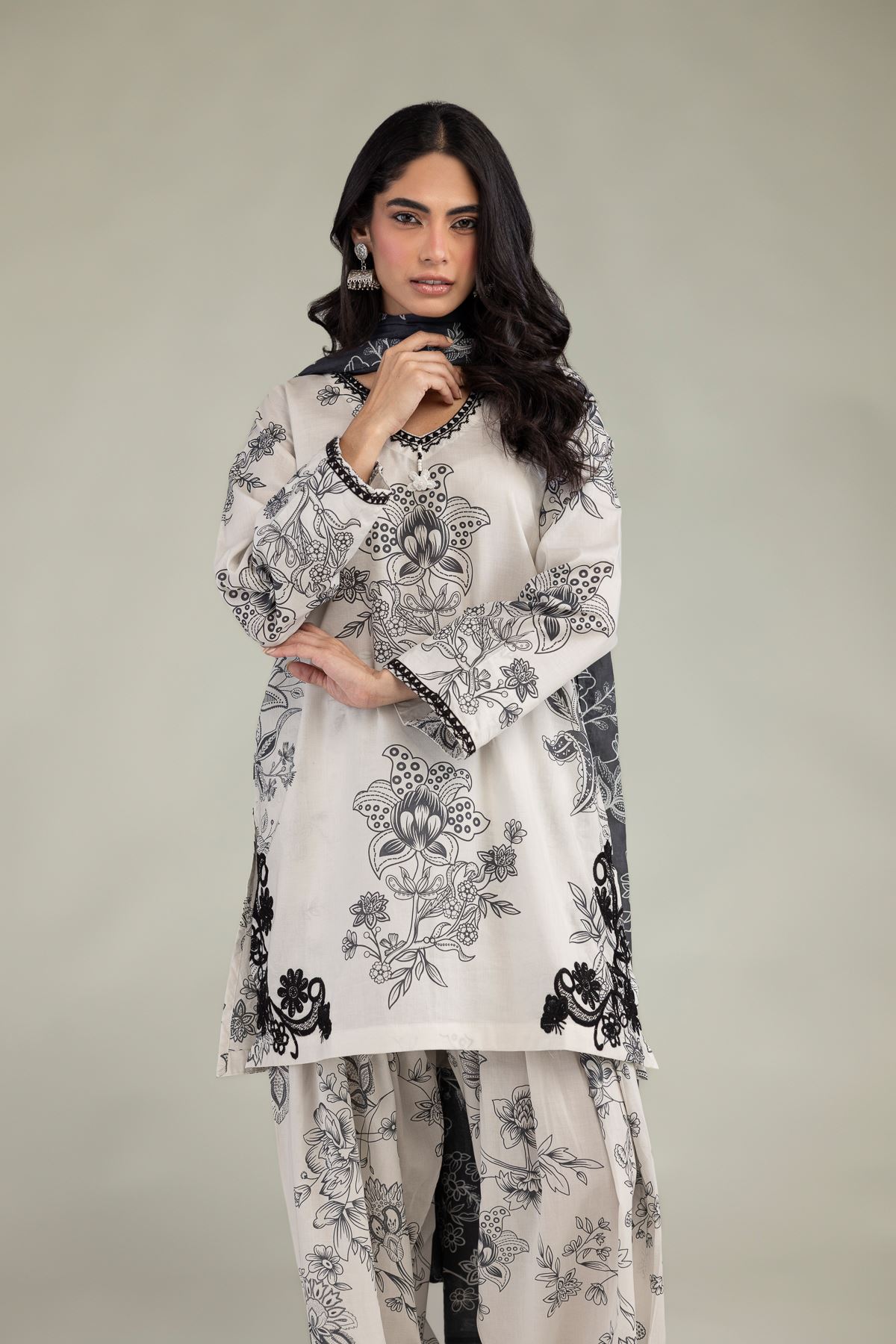Embroidered Lawn Gray Lawn Dupatta - 1-26-102-A-F-VG