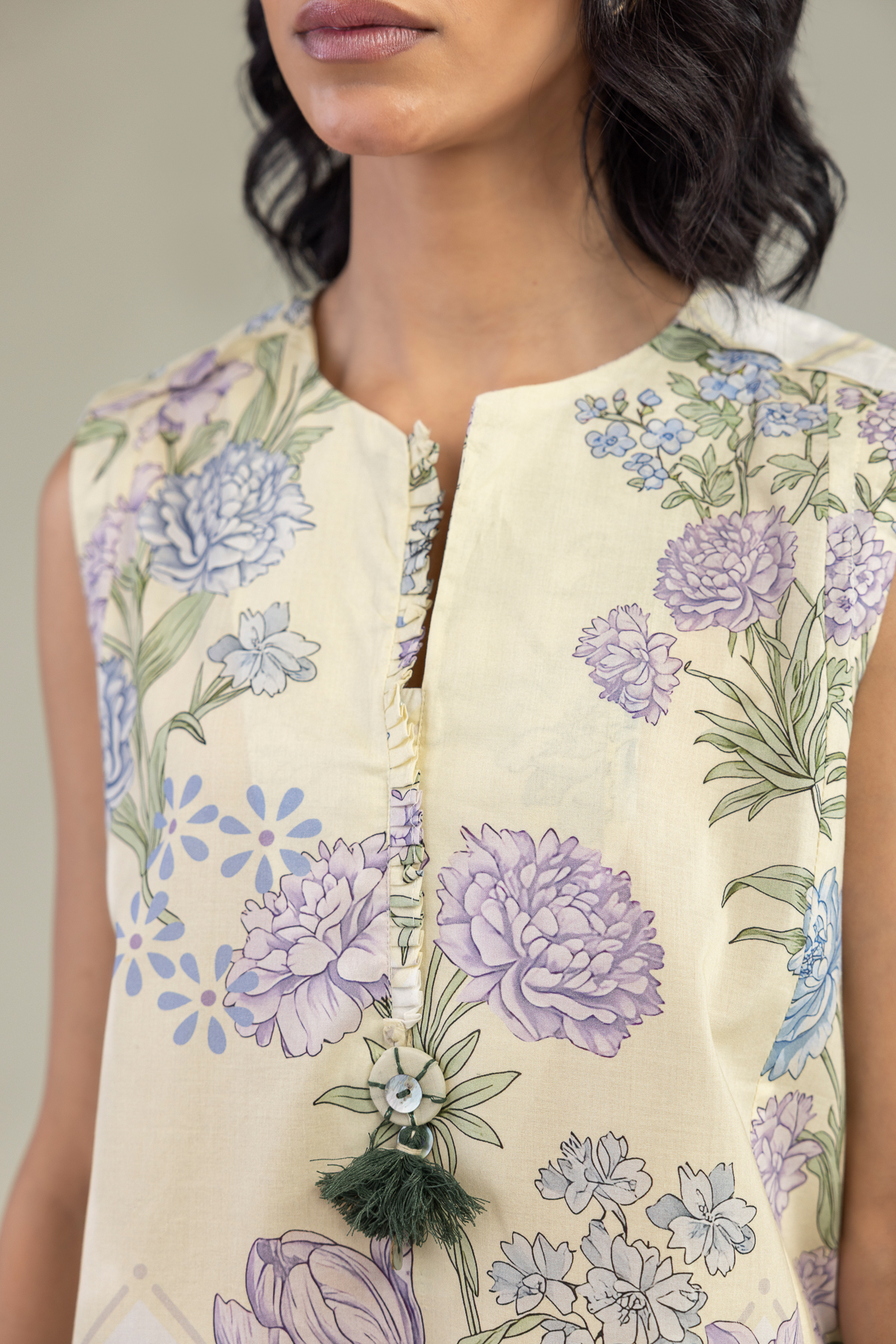 Embroidered Cambric Floral Sleeveless Kurta - 1-26-240-A-J1-VG