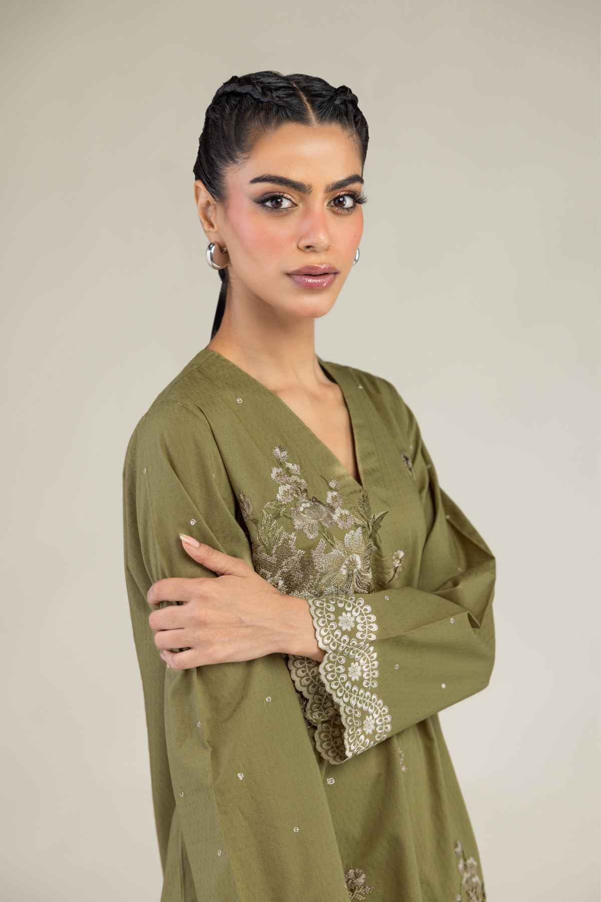 Embroidered Cotton Dobby Olive V-Neck Kurta - 25-10-12E5-12TA-VG