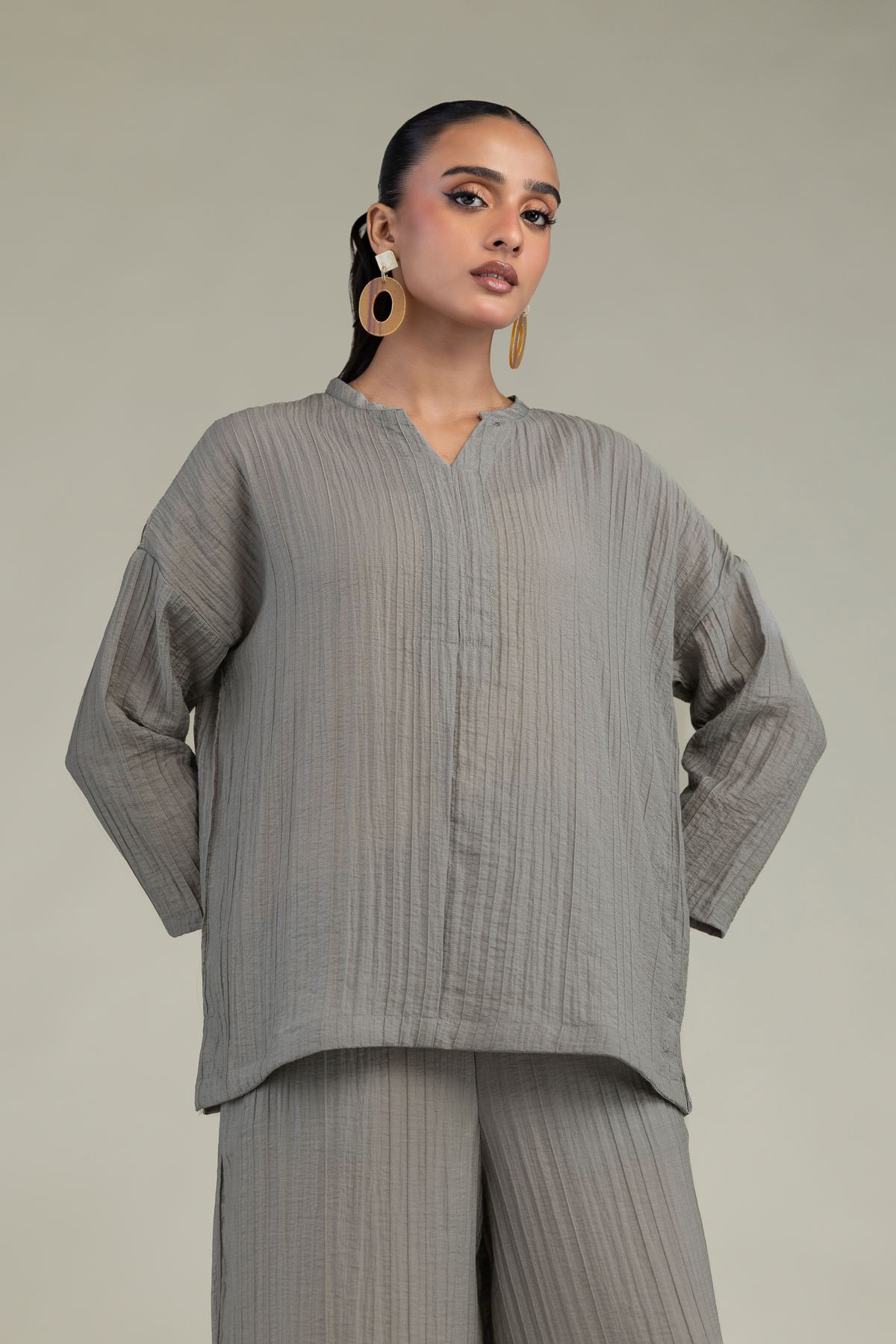 Dyed Blended Crinkle Crinkle V-Neck Blouse - 14-26-304-A-D1-VG