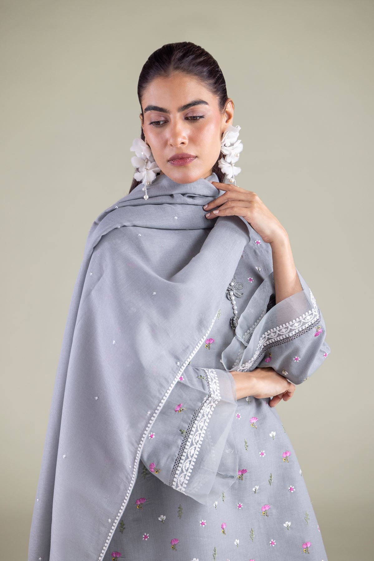 Embroidered Mesuri Floral Draped Dupatta - 2-26-202-A-D-VG