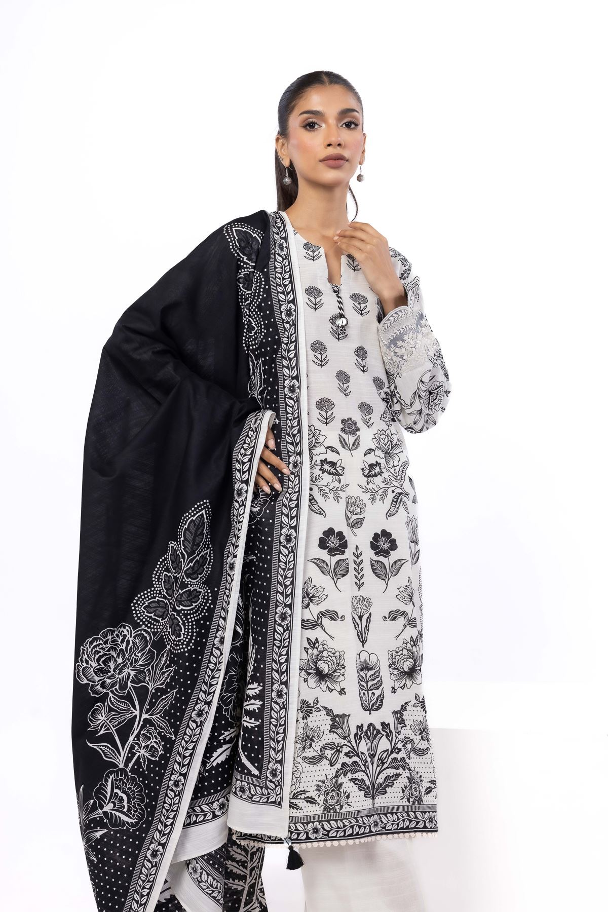 Embroidered Khaddar Fabrics 3 Piece - KN58A-VG