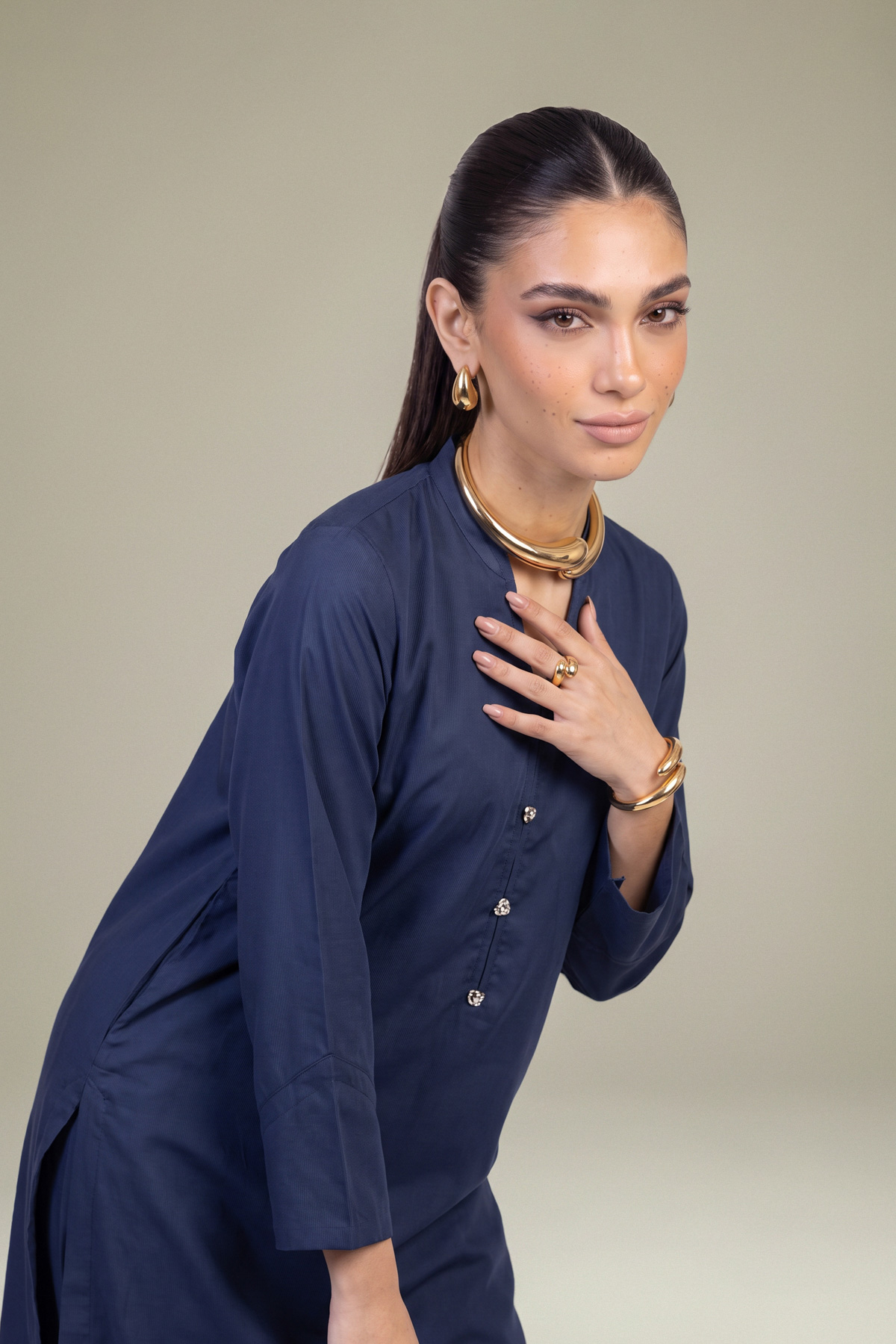 Dyed Raw Silk Navy V-Neck Kurta - 1-26-408-A-A1-VG