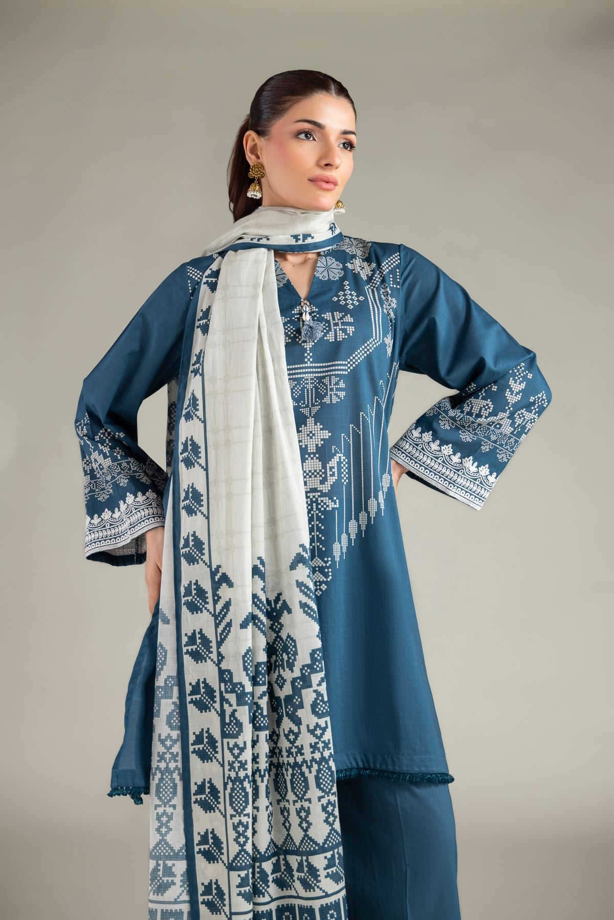 Embroidered Lawn Lawn Tailored Set - 1-26-231-A-D1-VG