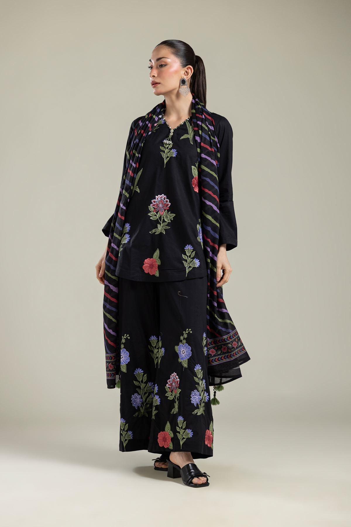 Embroidered Cambric Black V-Neck Kurta - 2-26-109-A-D-VG