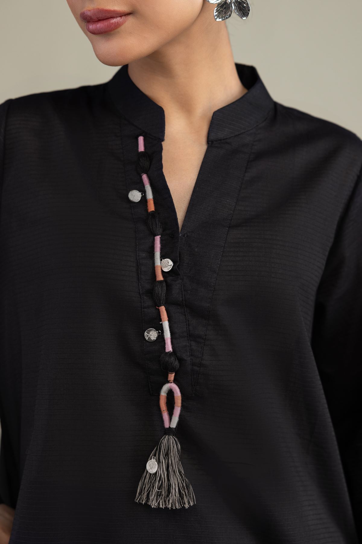 Dyed Textured Cotton V-Neck Black Kurta - 1-26-229-B-F1-VG