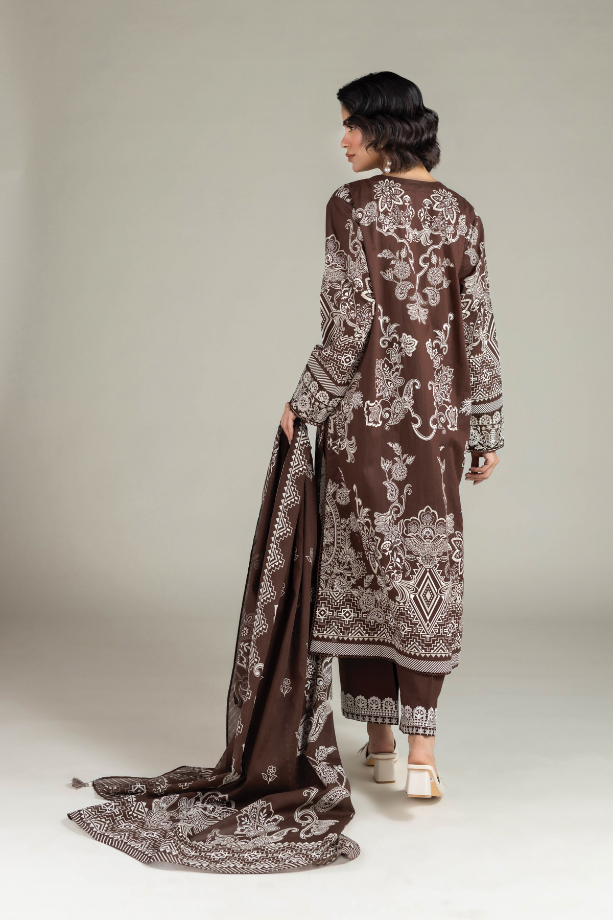 Embroidered Lawn Tailored Lawn 3-Piece - T-A113-26-105EC2-VG