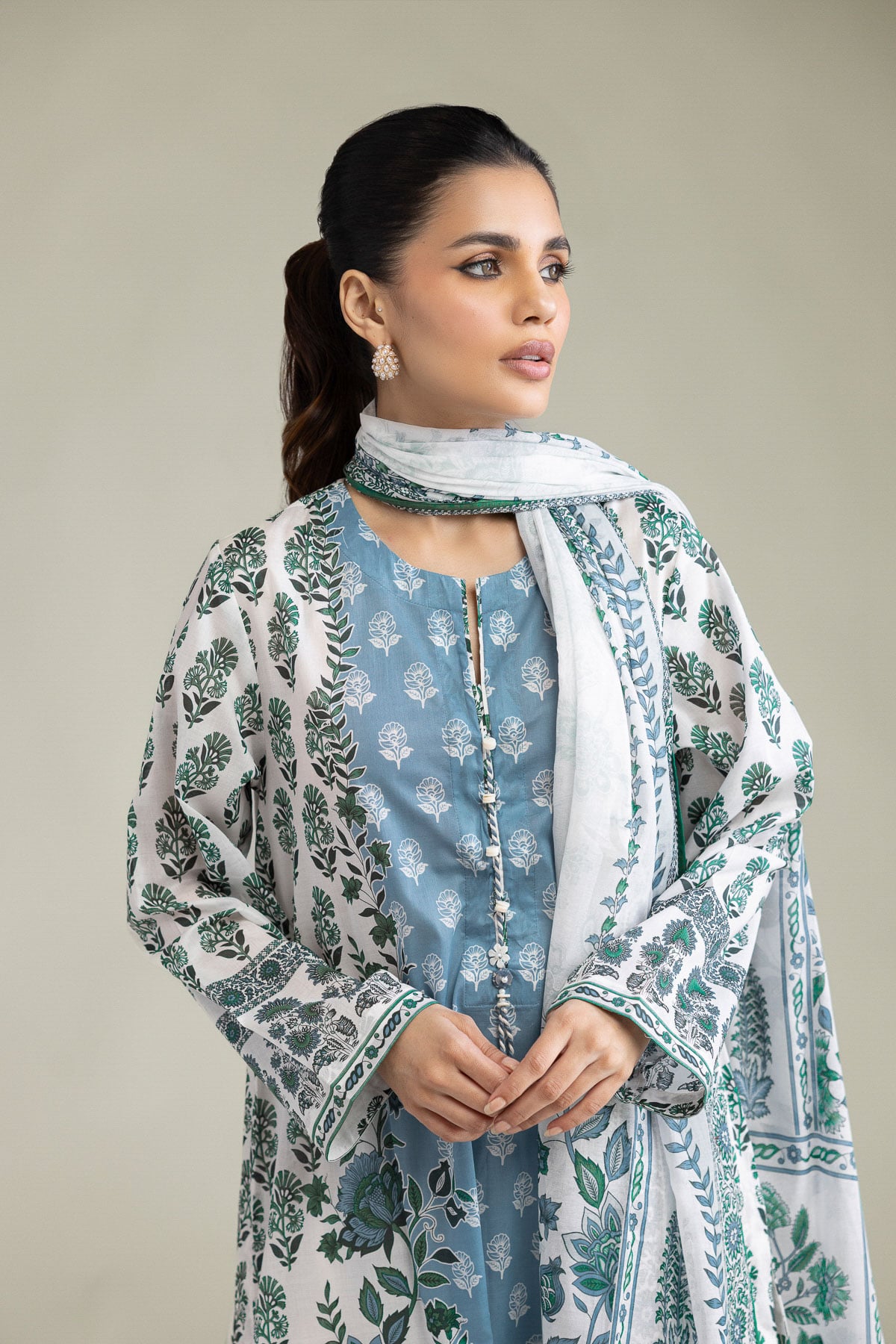 Embroidered Lawn Fabrics 3 Piece - T-A33-26-207FD1-VG