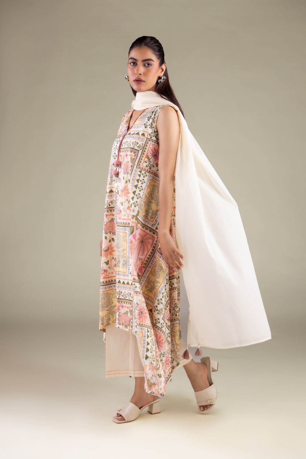 Printed Cambric Sleeveless Longline Kurta - 1-26-143-A-G-VG