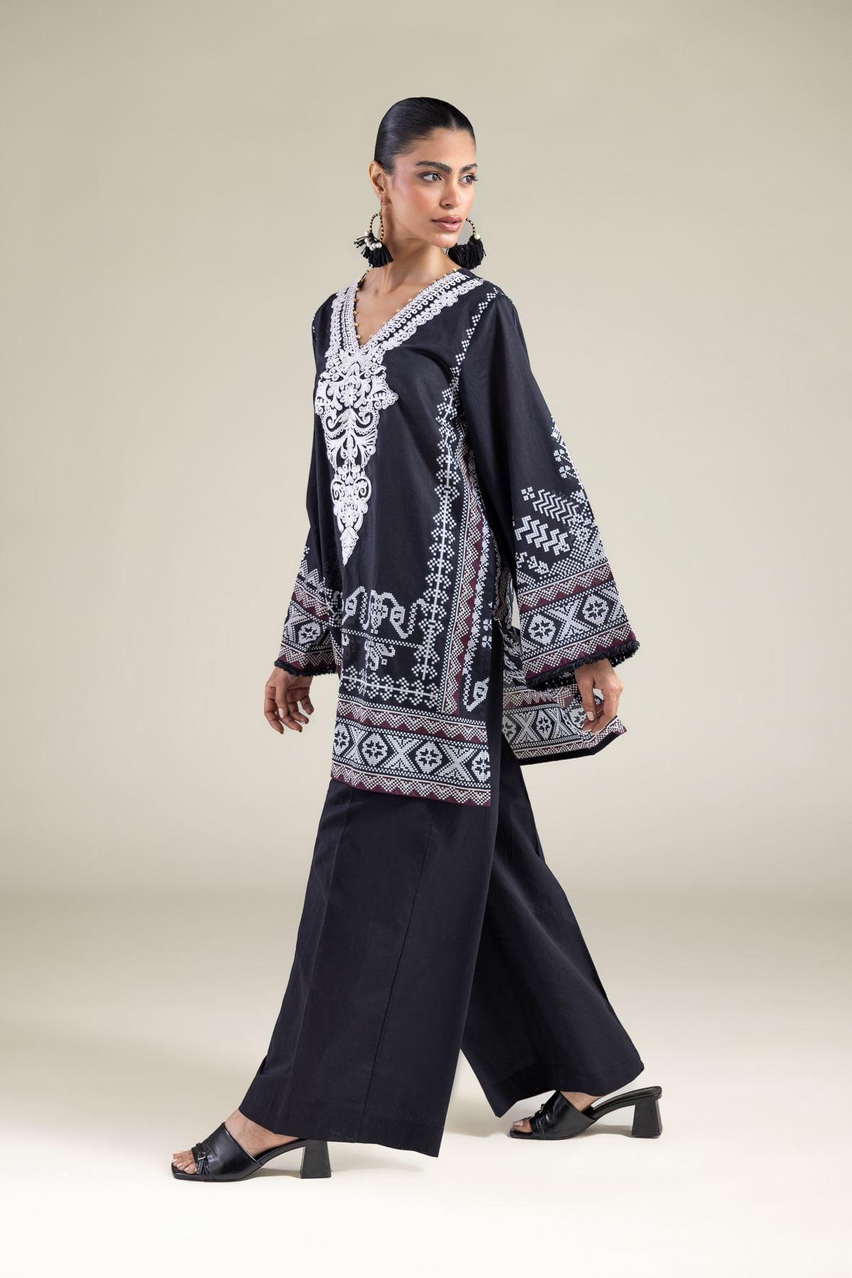 Embroidered Lawn Lawn Tailored 2-Piece - T-A22-26-215FE1-VG