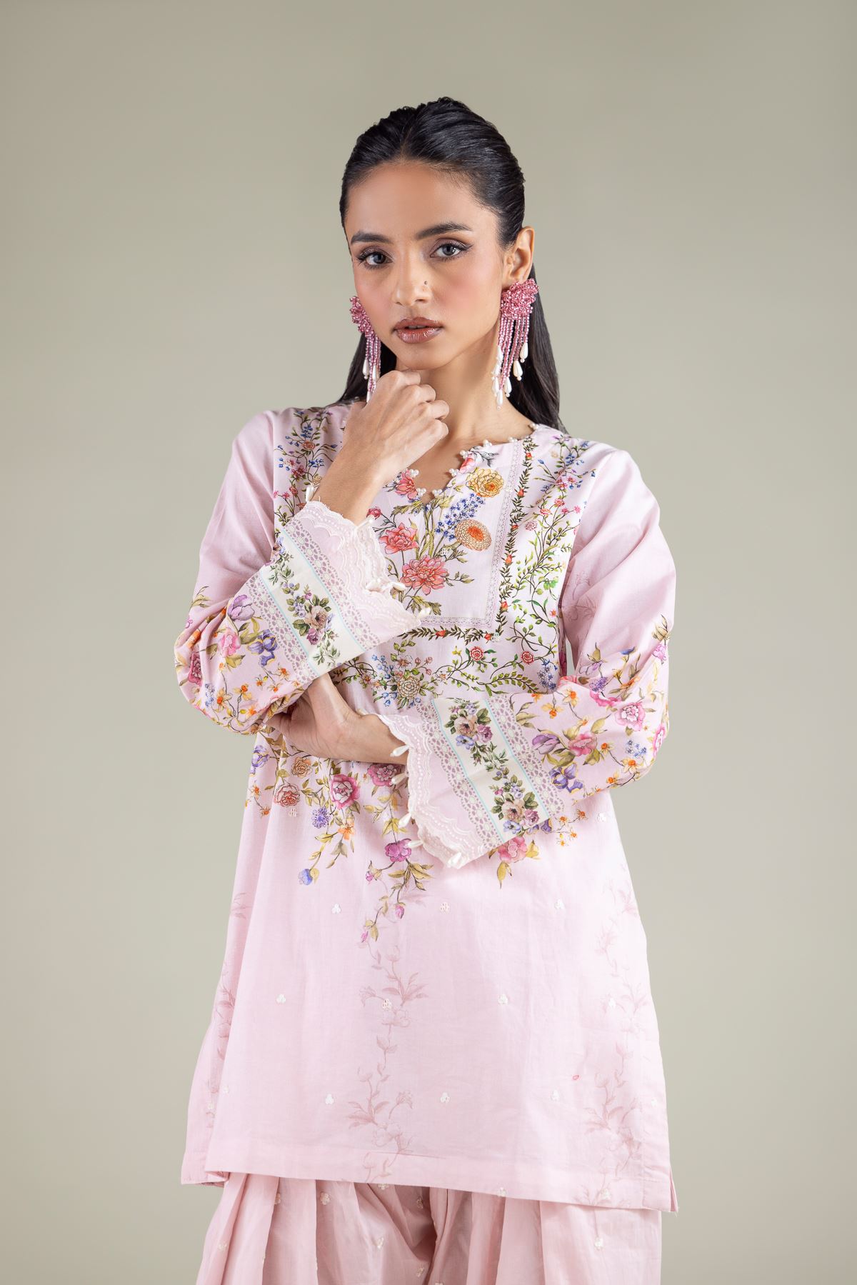 Embroidered Cambric Floral Threadwork Kurta - 1-26-130-A-B-VG